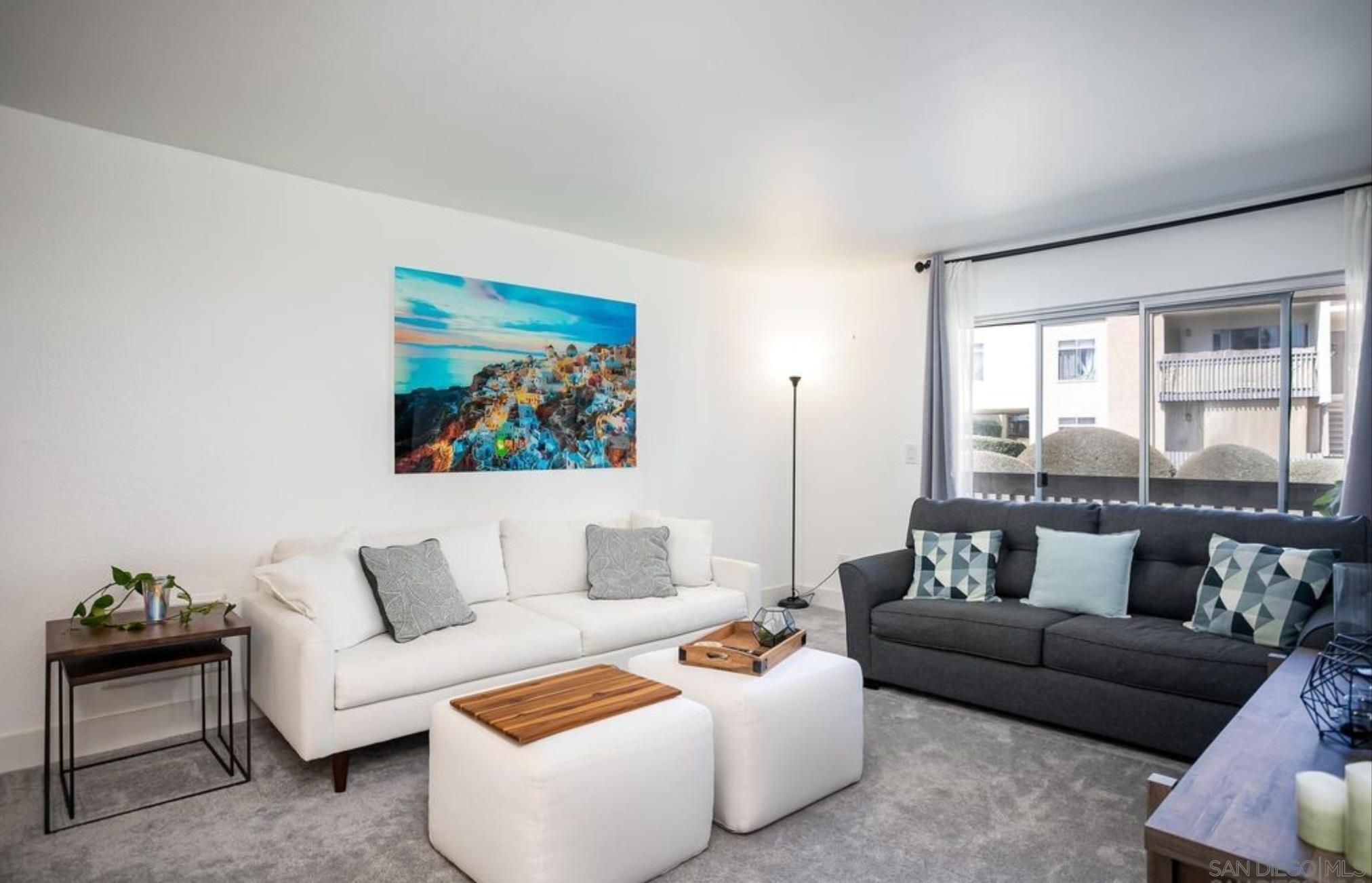 Detail Gallery Image 1 of 1 For 432  Edgehill Ln.  14, Oceanside,  CA 92054 - 1 Beds | 1 Baths