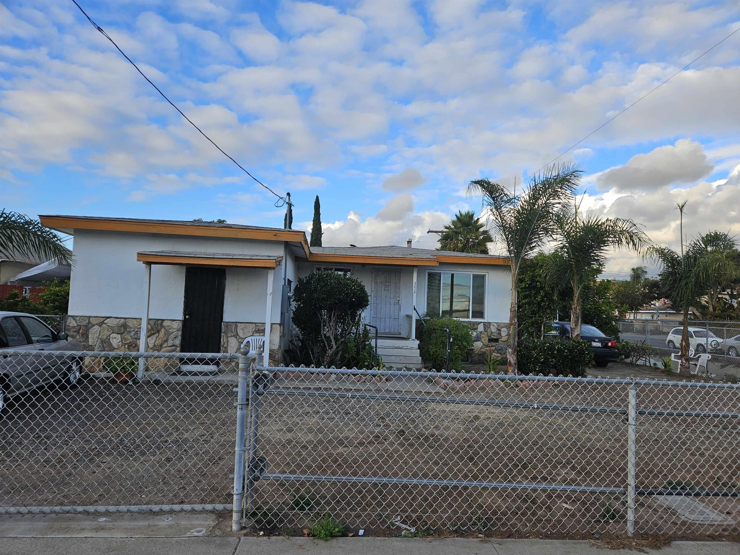 Detail Gallery Image 1 of 1 For 352  Zenith St, Chula Vista,  CA 91911 - 3 Beds | 1 Baths