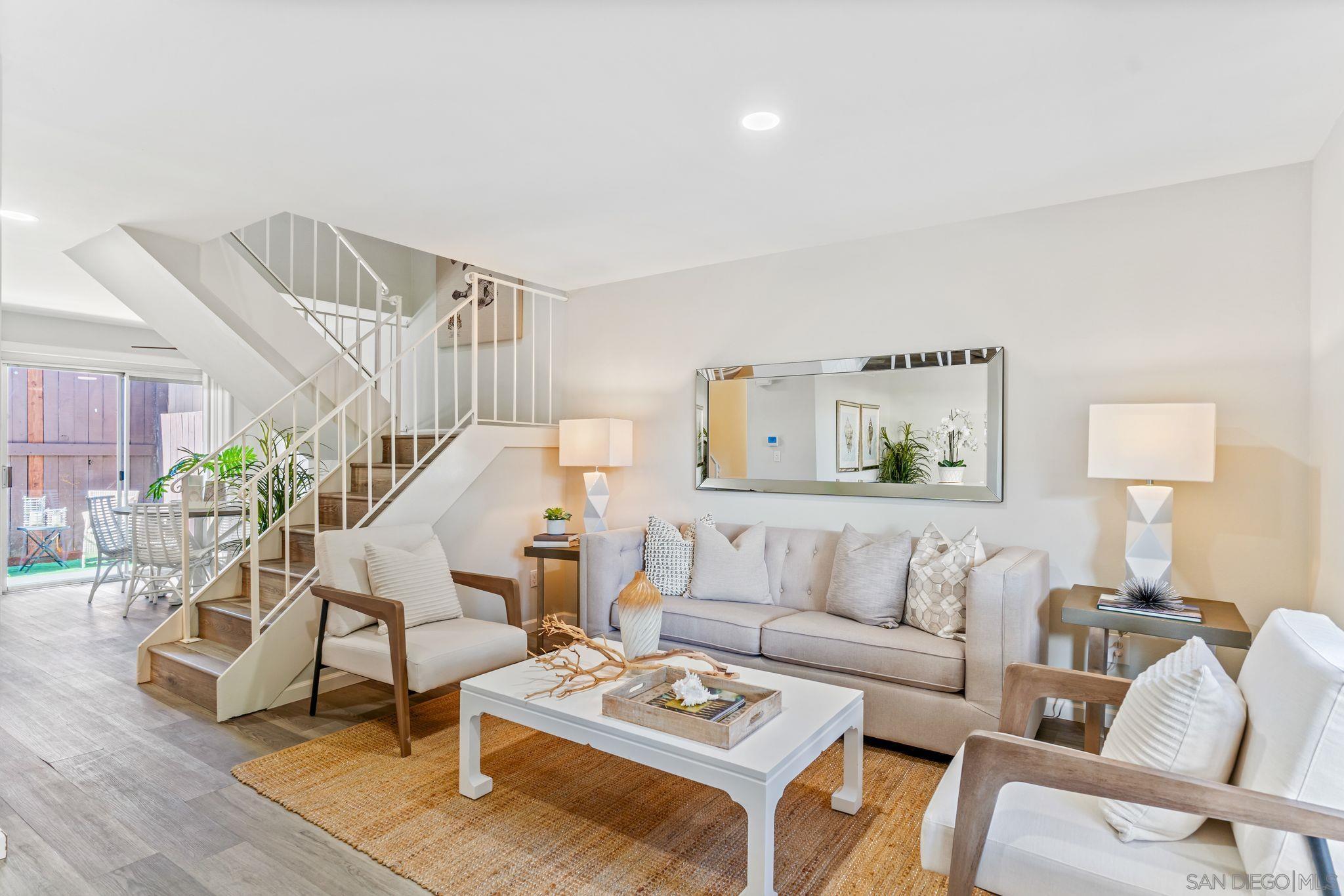 Detail Gallery Image 1 of 1 For 807 S Mollison  #11,  El Cajon,  CA 92020 - 3 Beds | 1/1 Baths