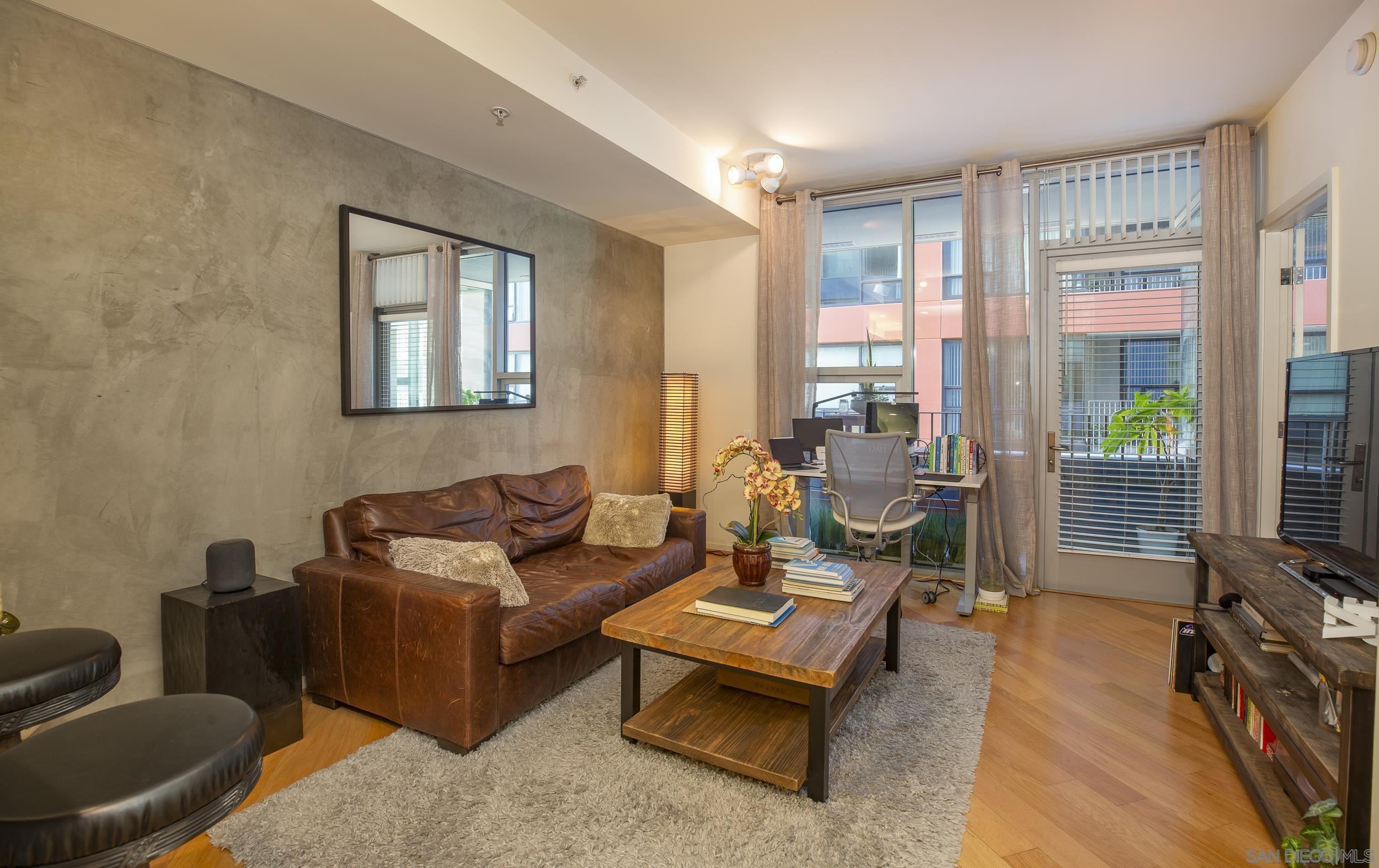 Detail Gallery Image 1 of 1 For 321  10th Ave.  603, San Diego,  CA 92101 - 1 Beds | 1 Baths