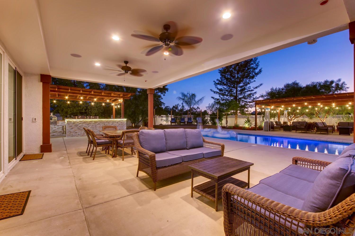 Detail Gallery Image 47 of 68 For Avenida Ascencion, Temecula,  CA 92592 - 7 Beds | 5/1 Baths