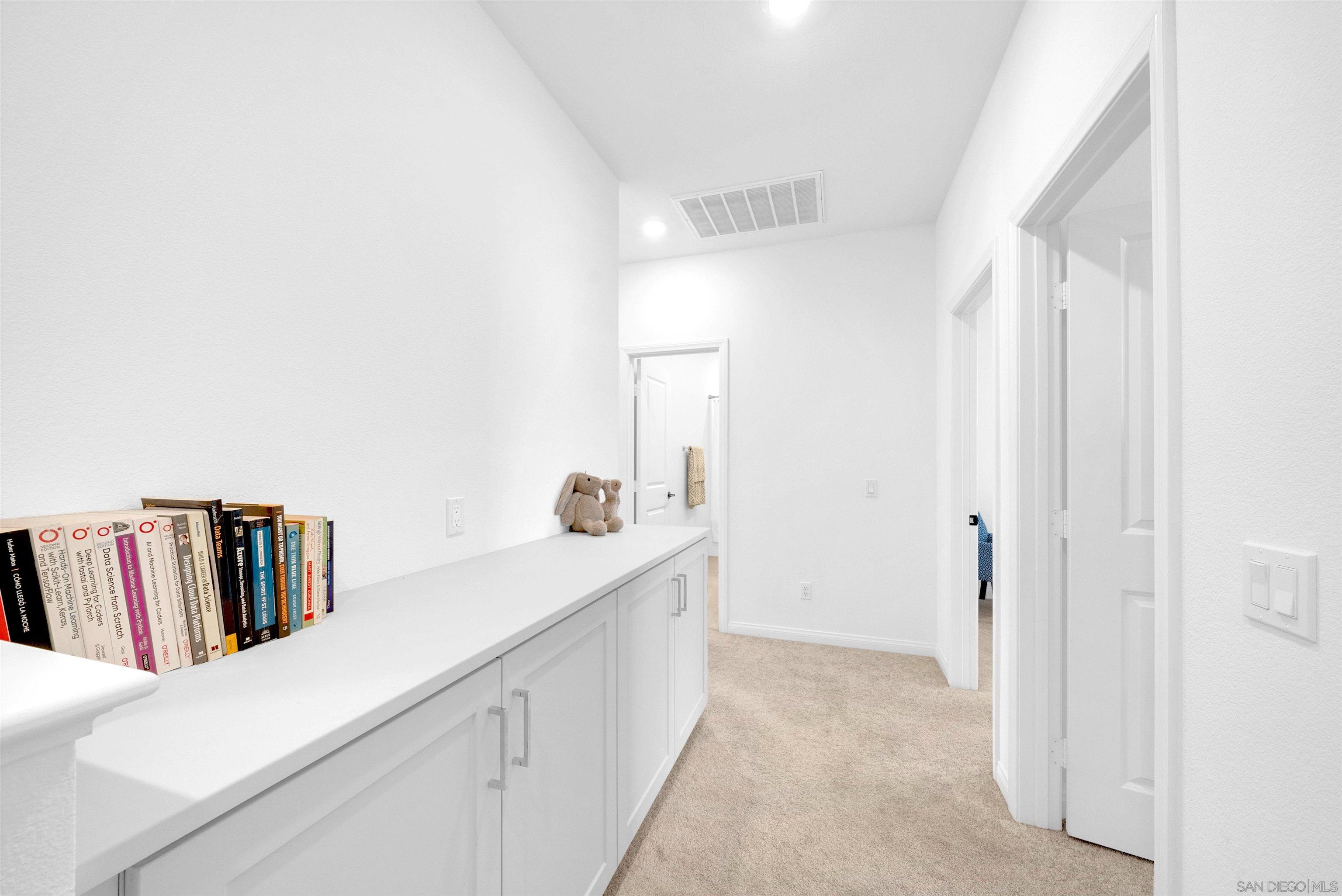 Detail Gallery Image 15 of 29 For 2027 Bluestone  Circle, Chula Vista,  CA 91913 - 4 Beds | 2/1 Baths