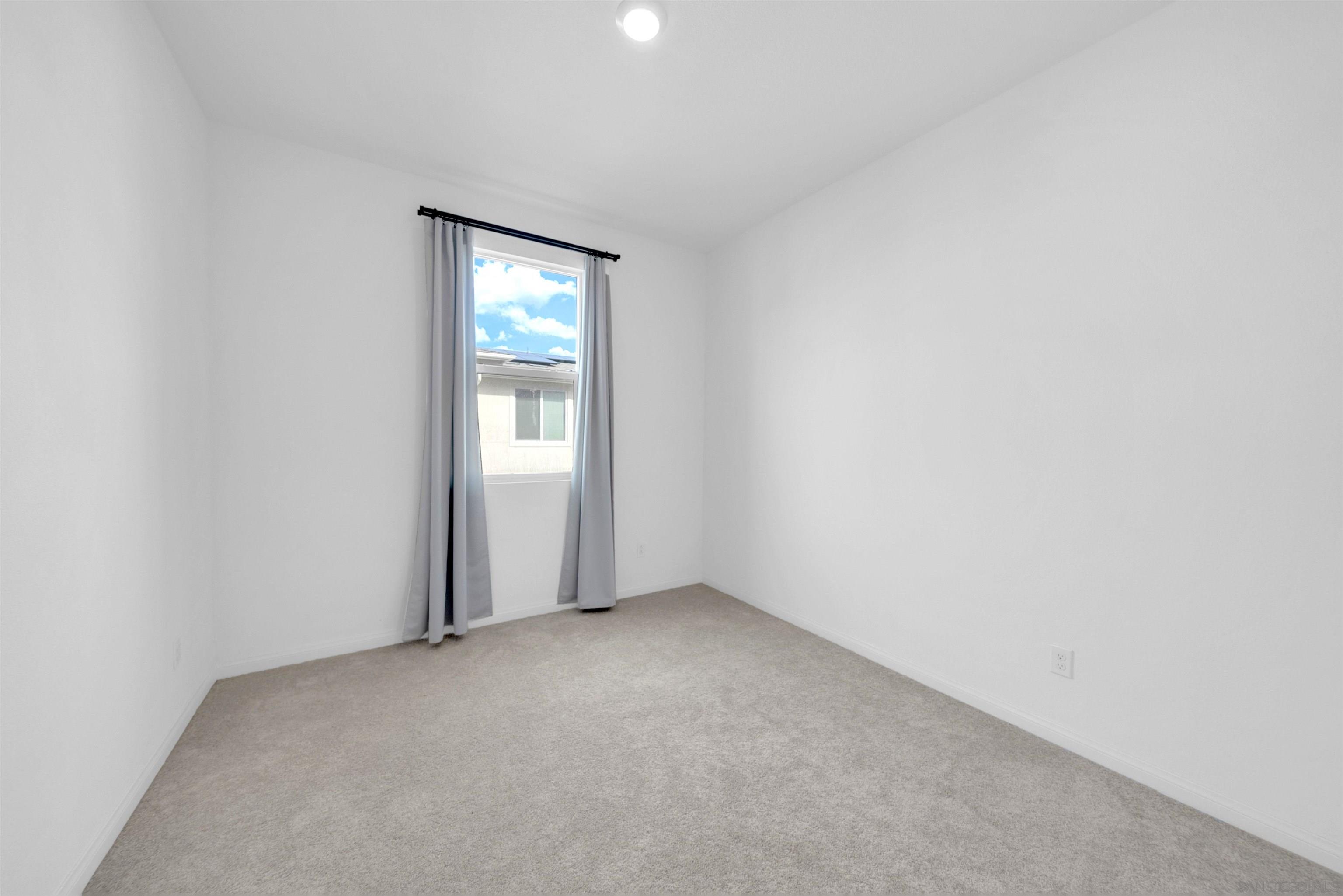 Detail Gallery Image 20 of 29 For 2027 Bluestone  Circle, Chula Vista,  CA 91913 - 4 Beds | 2/1 Baths