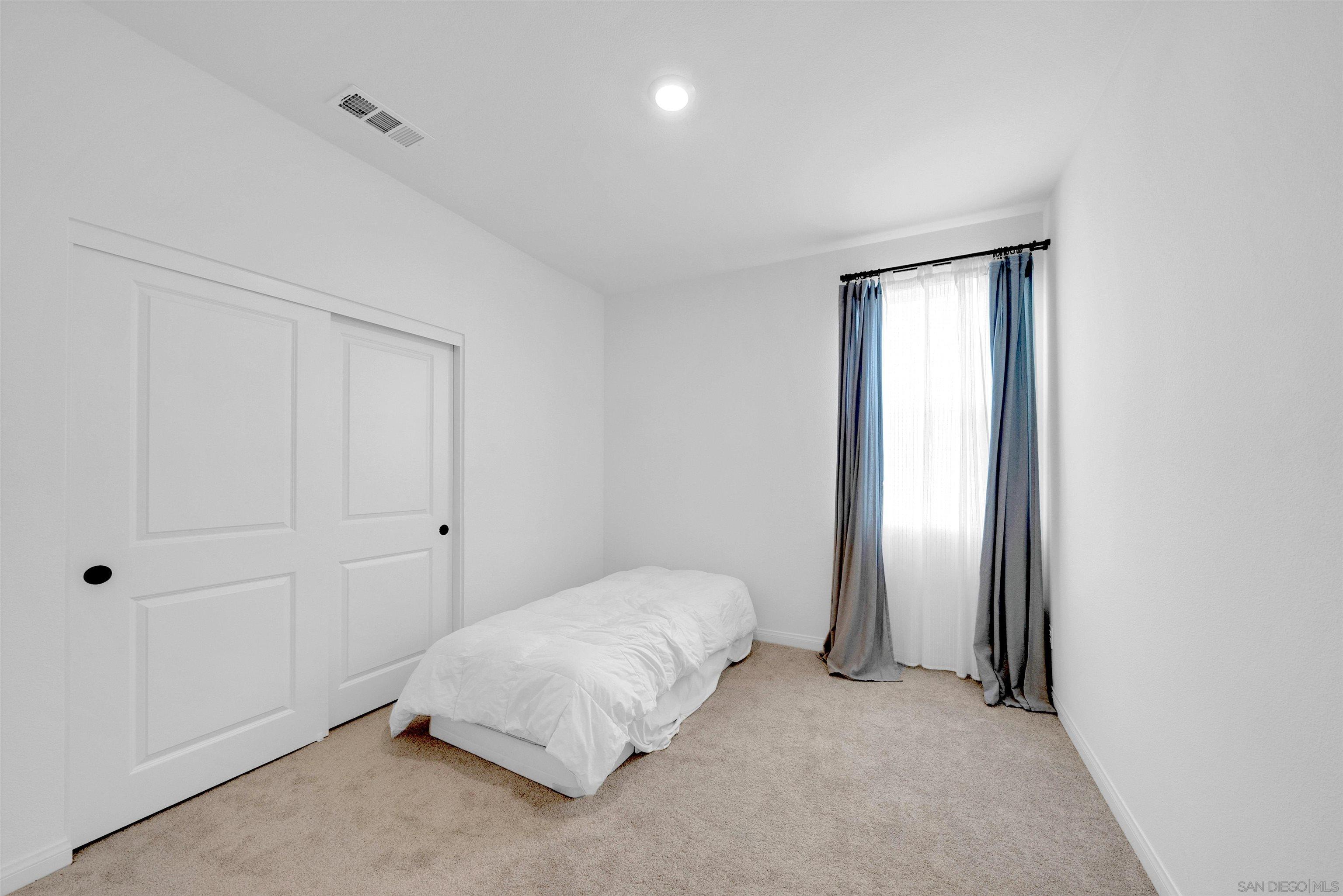 Detail Gallery Image 21 of 29 For 2027 Bluestone  Circle, Chula Vista,  CA 91913 - 4 Beds | 2/1 Baths