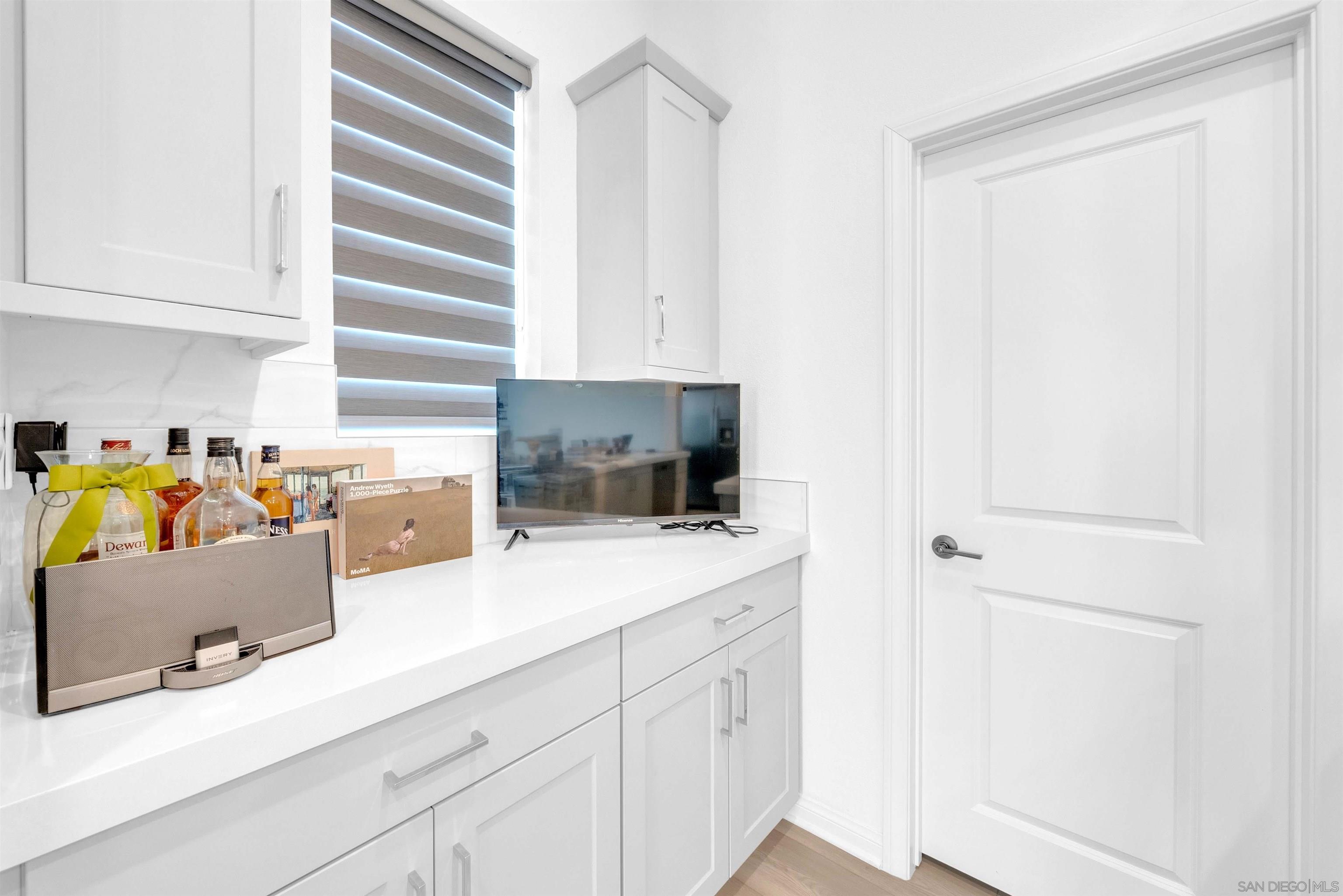 Detail Gallery Image 9 of 29 For 2027 Bluestone  Circle, Chula Vista,  CA 91913 - 4 Beds | 2/1 Baths