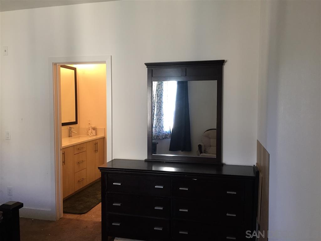 Detail Gallery Image 13 of 28 For 1660  Fairlead Ave, Carlsbad,  CA 92011 - 3 Beds | 2/1 Baths