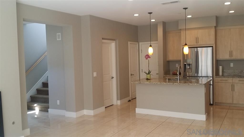 Detail Gallery Image 15 of 28 For 1660  Fairlead Ave, Carlsbad,  CA 92011 - 3 Beds | 2/1 Baths