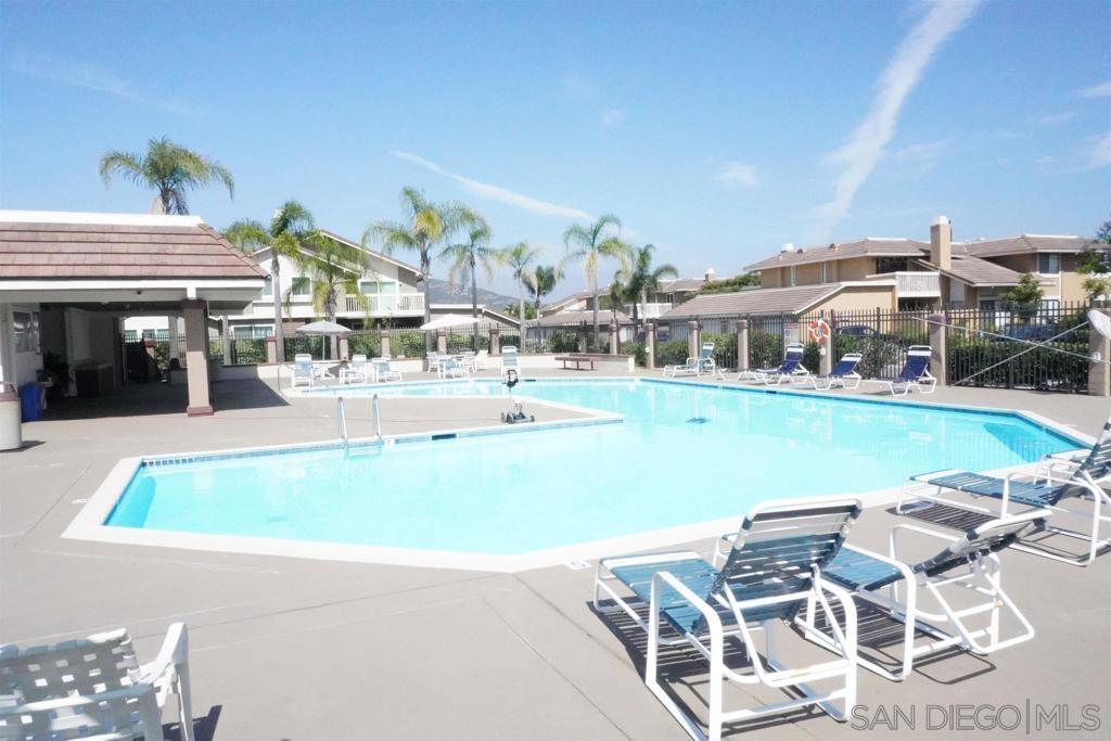 Detail Gallery Image 1 of 1 For 17437  Fairlie Road, San Diego,  CA 92128 - 2 Beds | 2 Baths