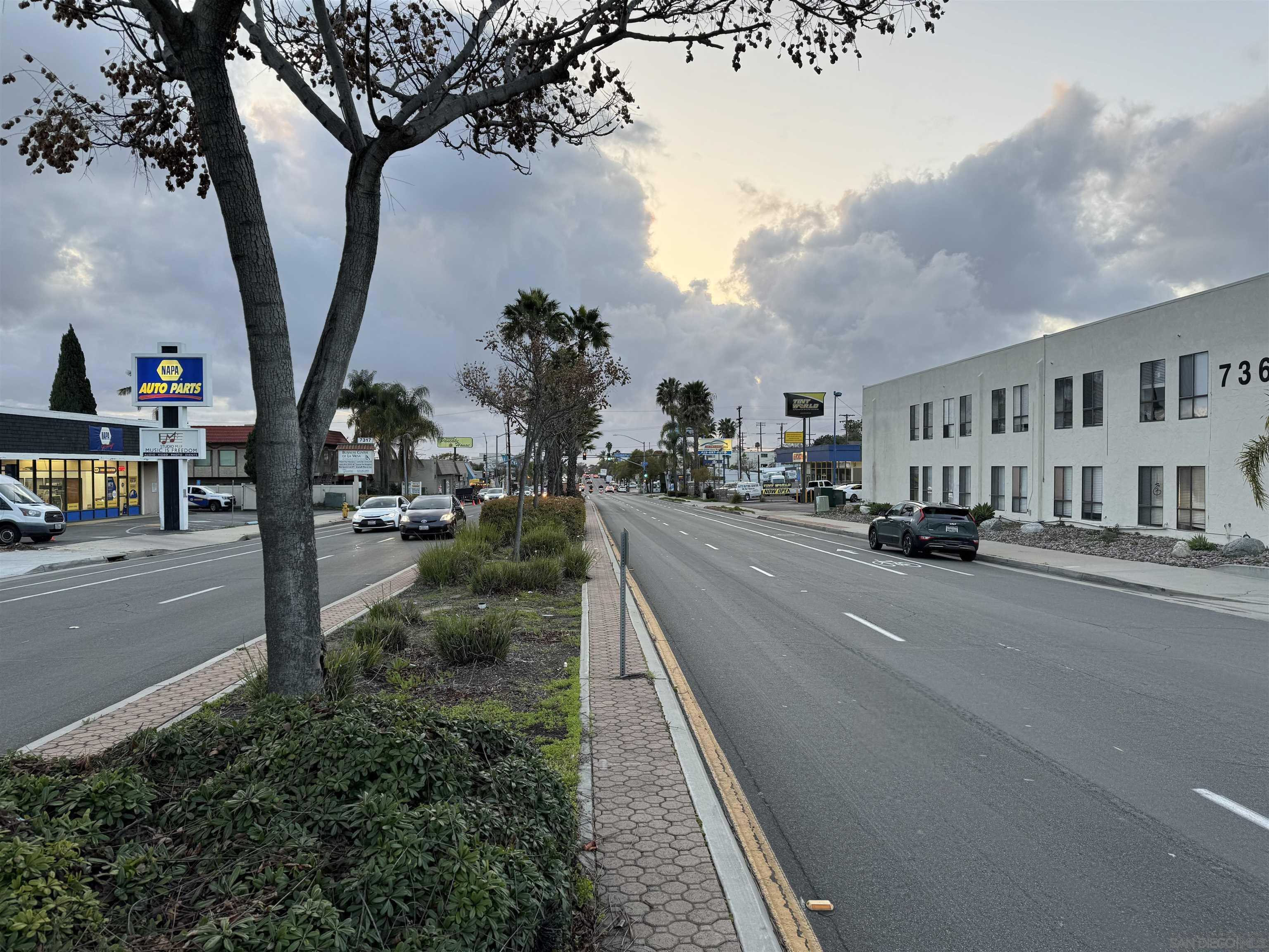 Detail Gallery Image 10 of 14 For 7366  El Cajon Blvd, La Mesa,  CA 91942 - – Beds | – Baths