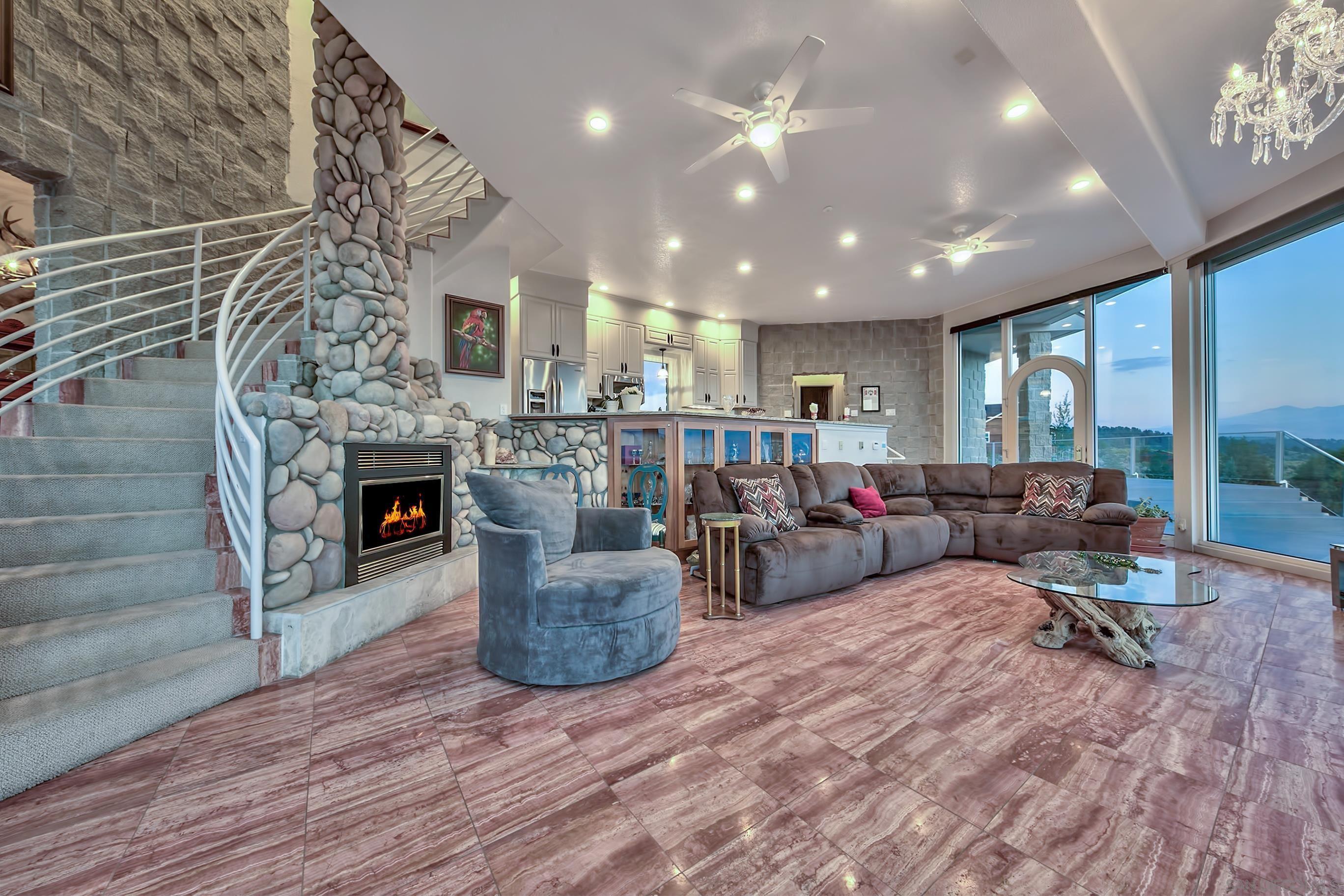 Detail Gallery Image 14 of 38 For 350  Aspen Lane, Bridgeport,  CA 93517 - 4 Beds | 3/1 Baths