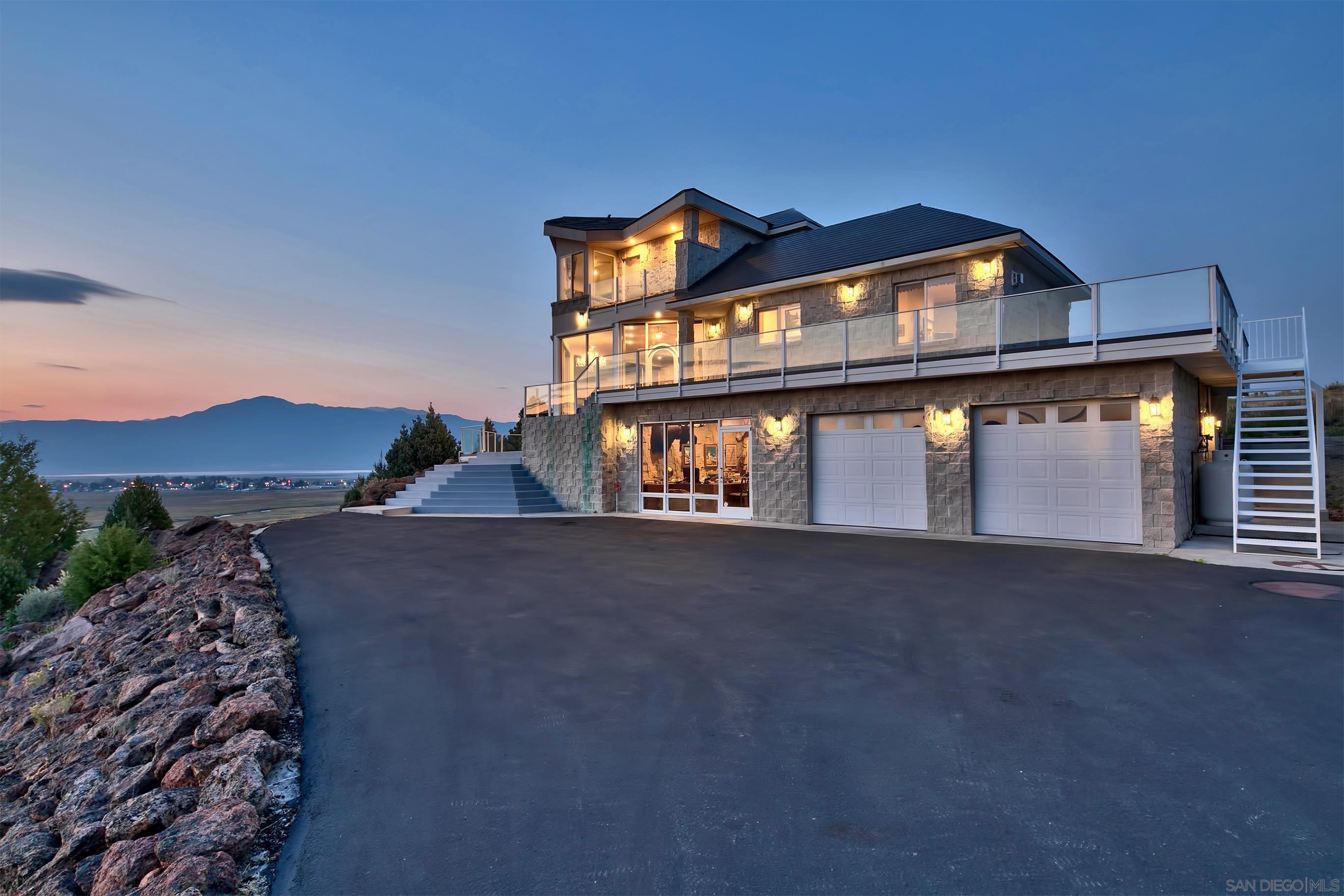 Detail Gallery Image 5 of 38 For 350  Aspen Lane, Bridgeport,  CA 93517 - 4 Beds | 3/1 Baths