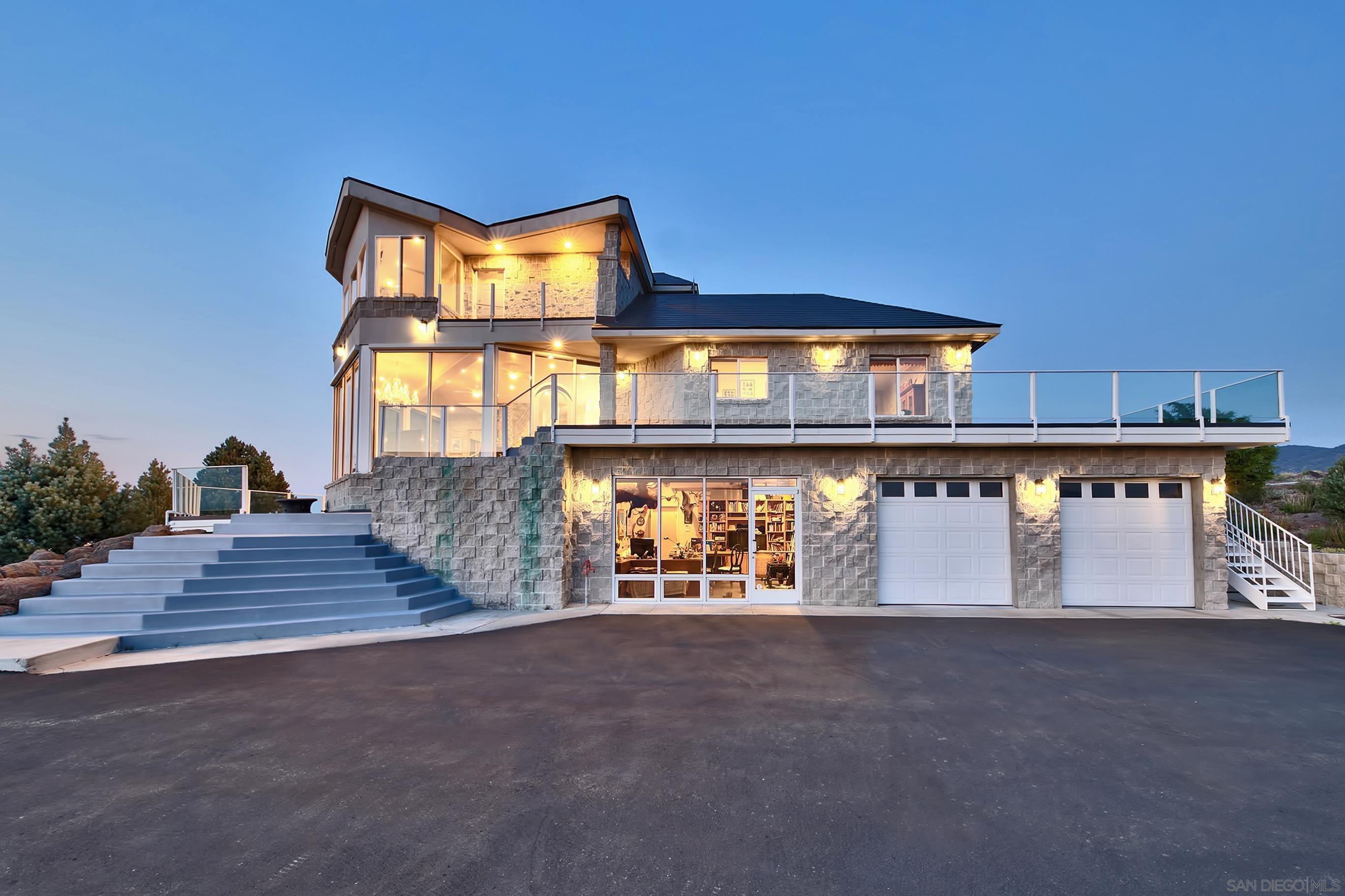 Detail Gallery Image 7 of 38 For 350  Aspen Lane, Bridgeport,  CA 93517 - 4 Beds | 3/1 Baths