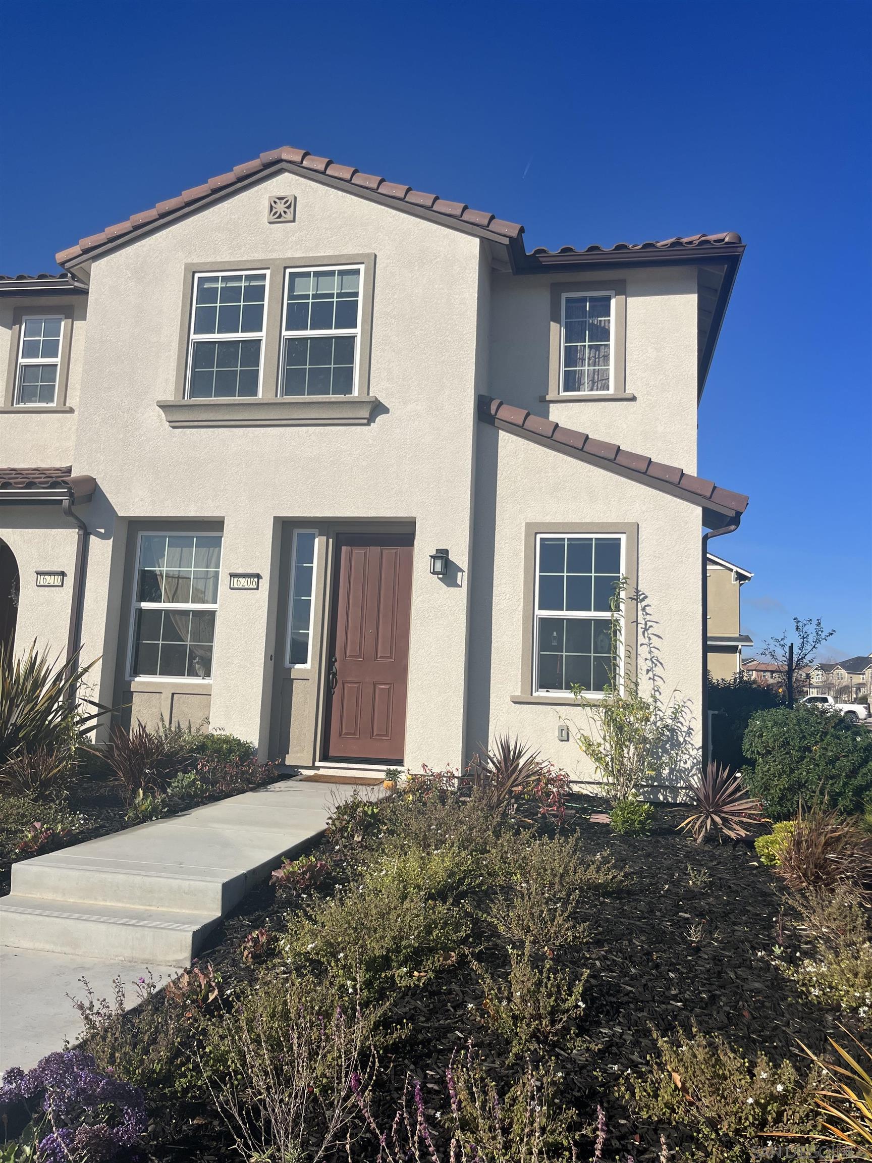 Front Image Thumbnail for SD240006329