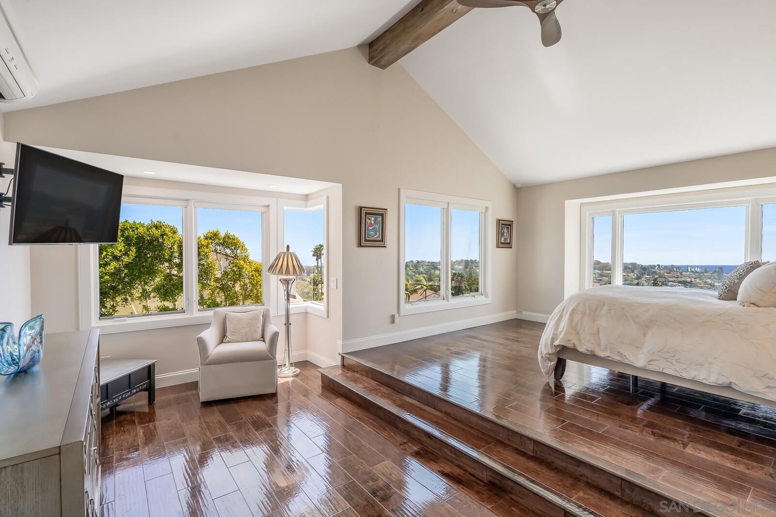 7170 Caminito Cruzada Unit , La Jolla, CA 92037 - Photo 32 