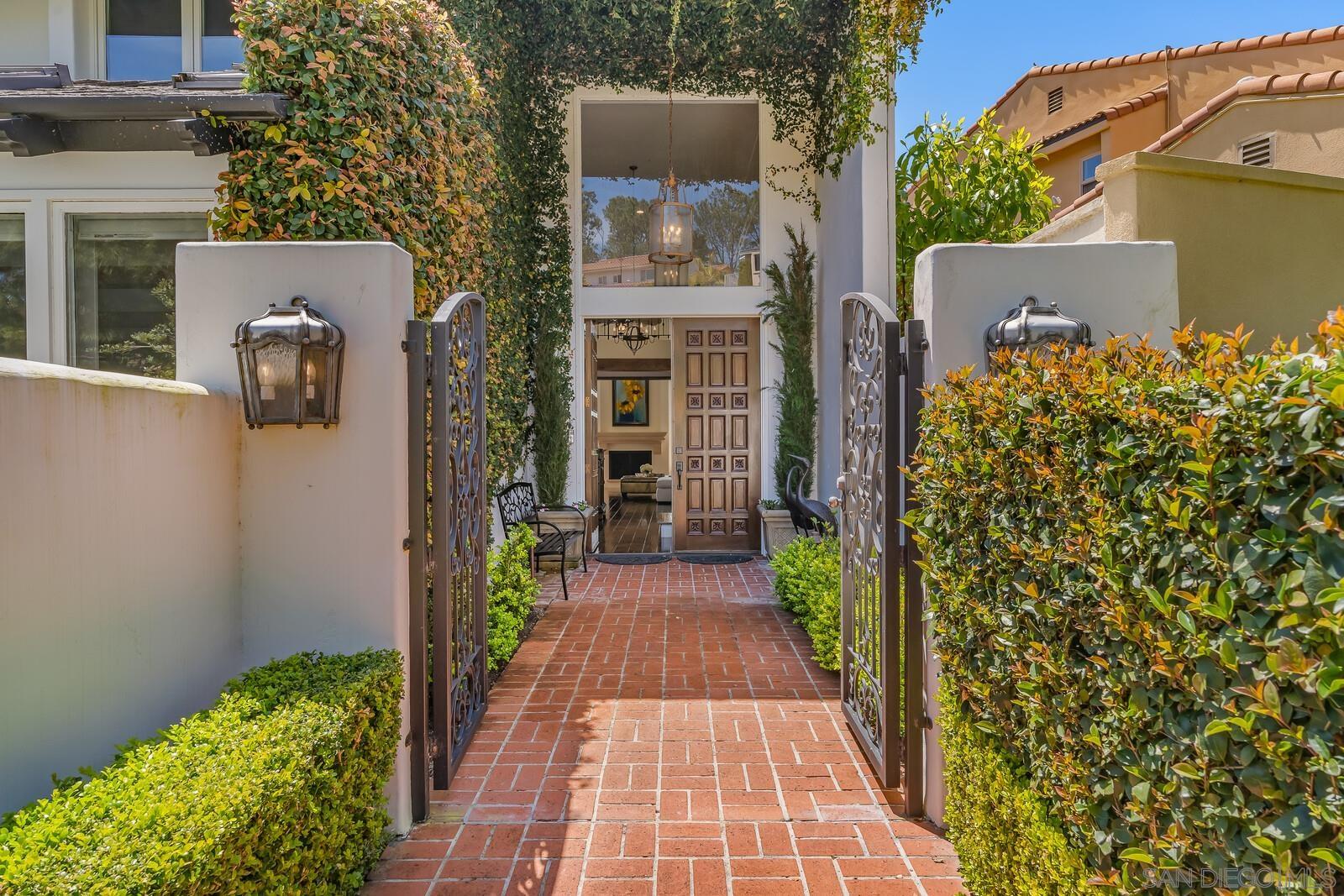 7170 Caminito Cruzada Unit , La Jolla, CA 92037 - Photo 5 