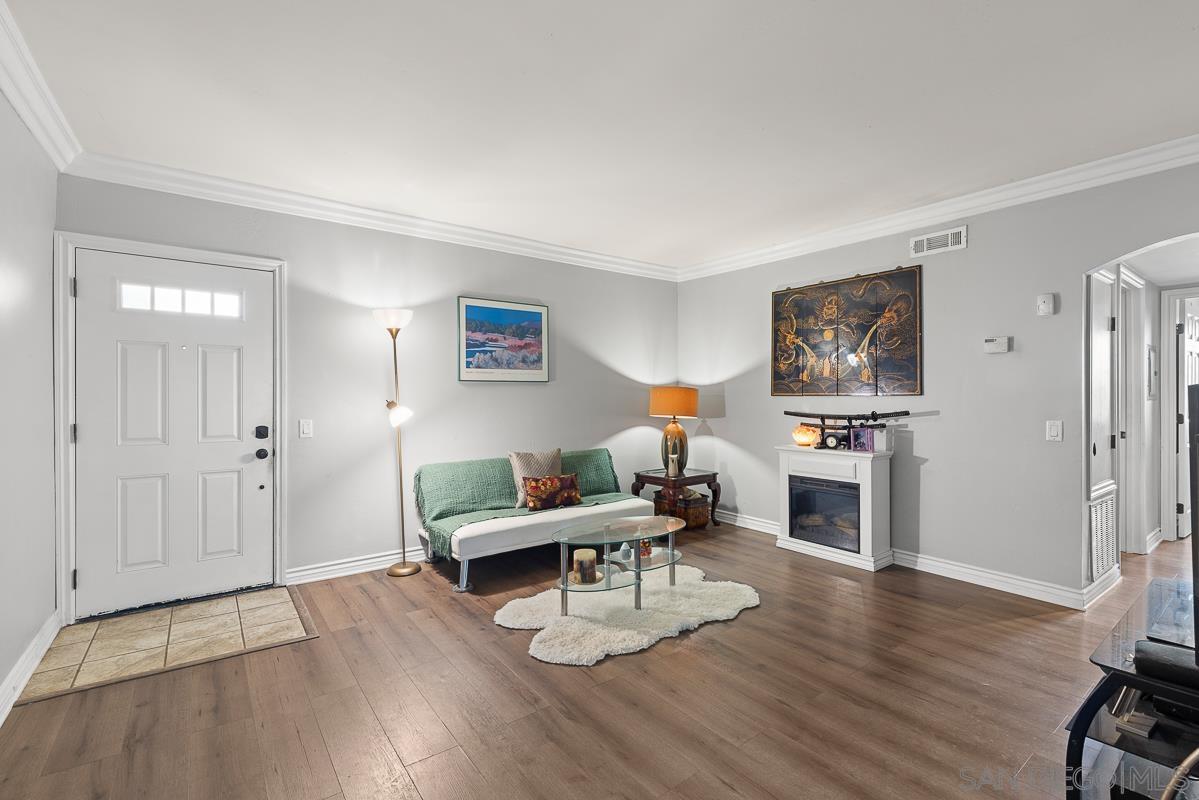 155 AVENIDA DESCANSO Unit 201, OCEANSIDE, CA 92057 - Photo 2 