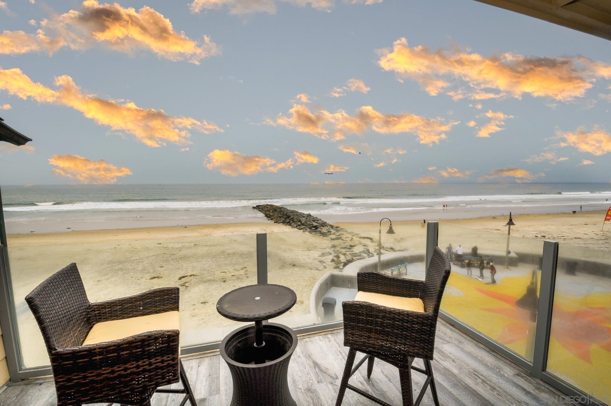 Detail Gallery Image 12 of 18 For 706  Ocean Ln, Imperial Beach,  CA 91932 - 2 Beds | 2 Baths