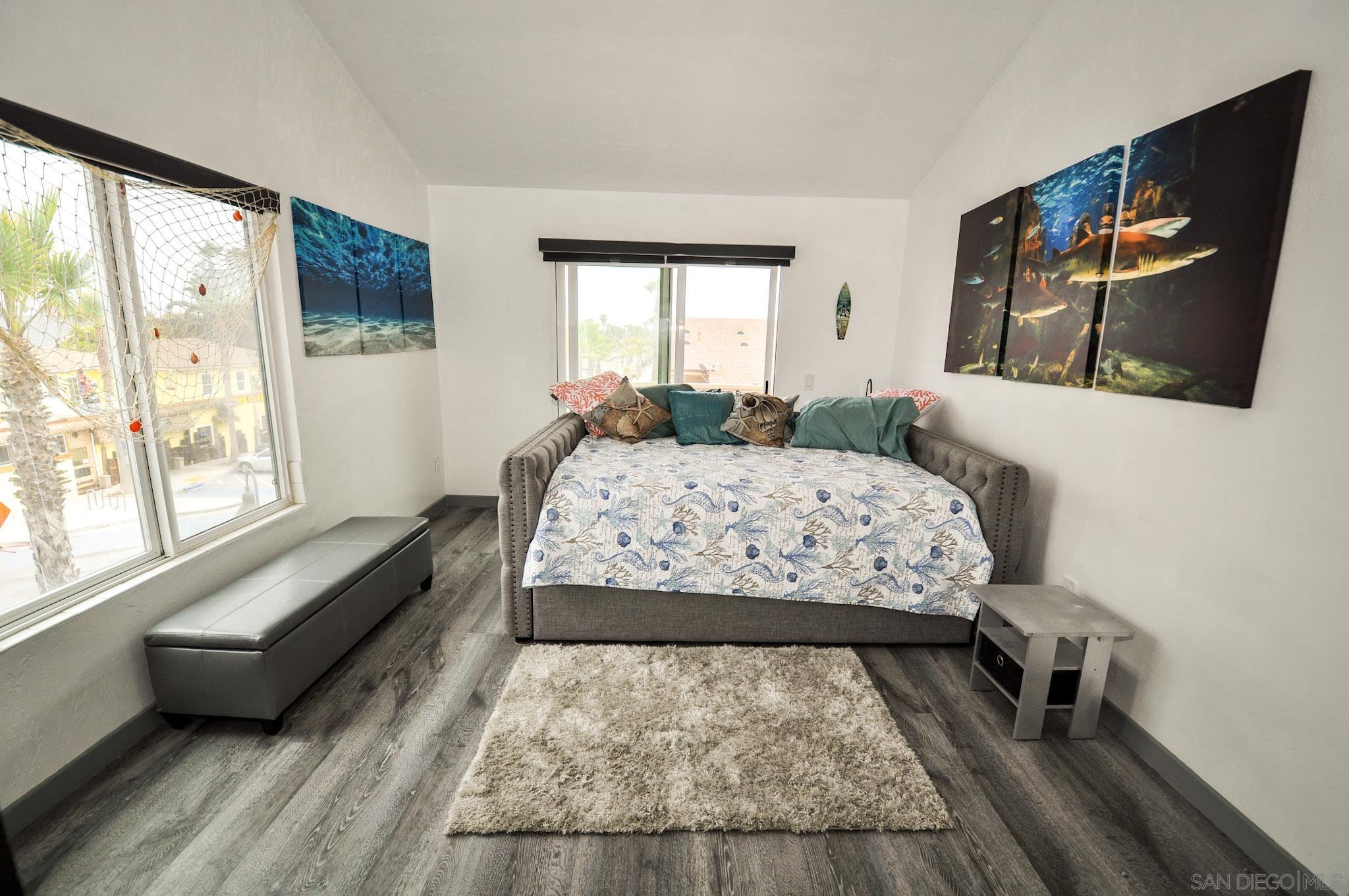 Detail Gallery Image 8 of 18 For 706  Ocean Ln, Imperial Beach,  CA 91932 - 2 Beds | 2 Baths