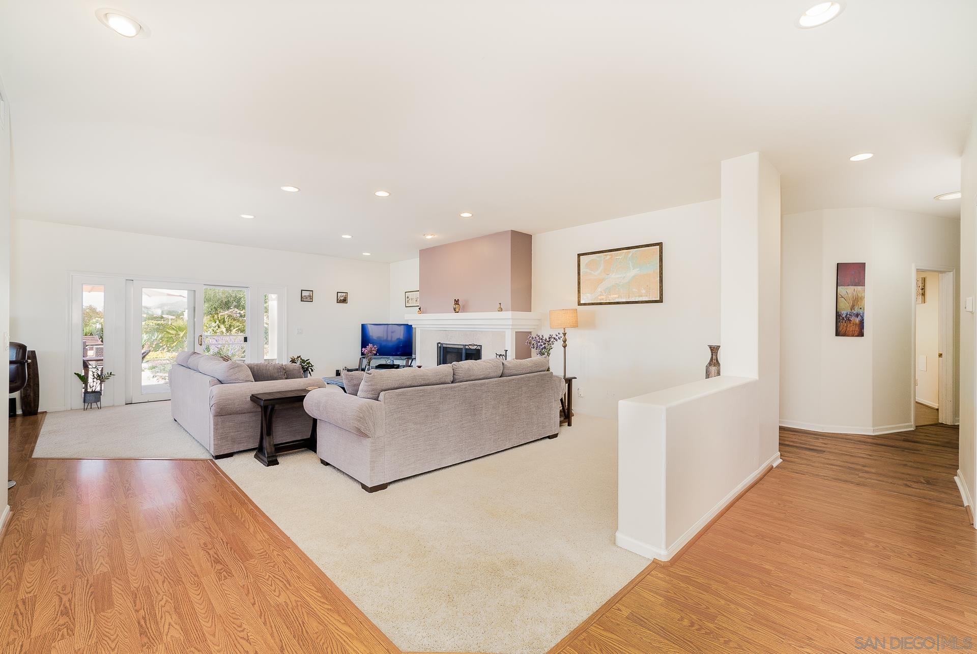 2142 Eastom Way Unit , Fallbrook, CA 92028 - Photo 11 