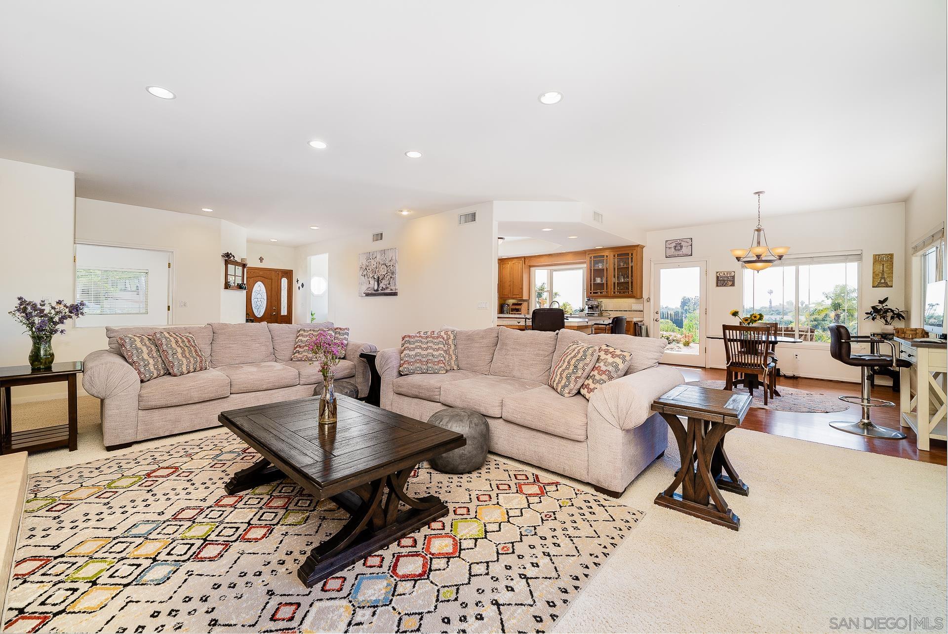 2142 Eastom Way Unit , Fallbrook, CA 92028 - Photo 13 