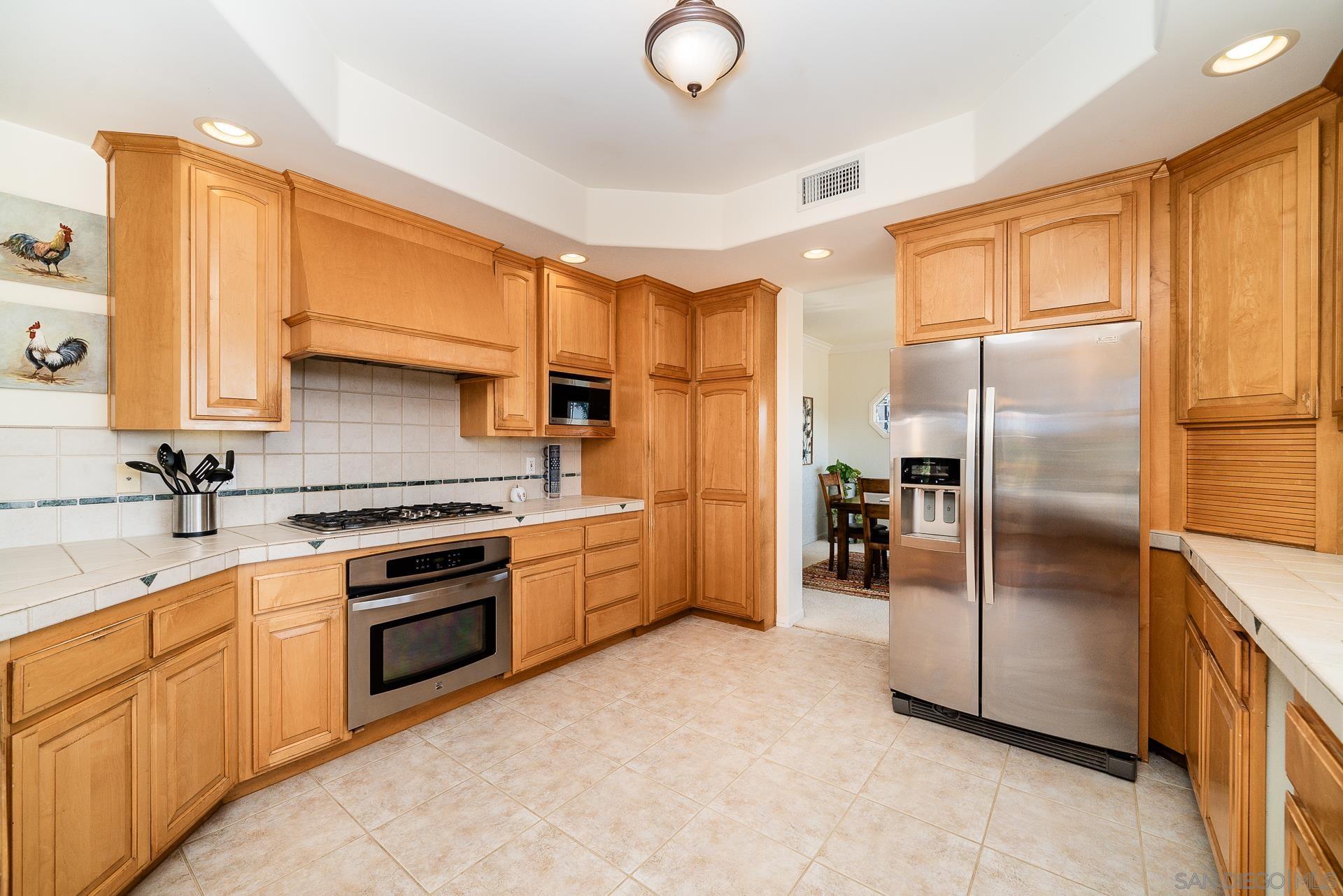 2142 Eastom Way Unit , Fallbrook, CA 92028 - Photo 18 