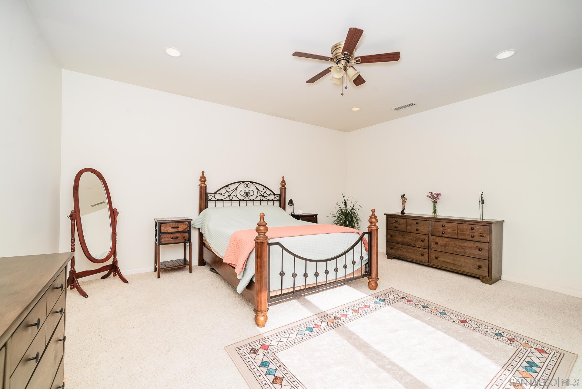 2142 Eastom Way Unit , Fallbrook, CA 92028 - Photo 26 