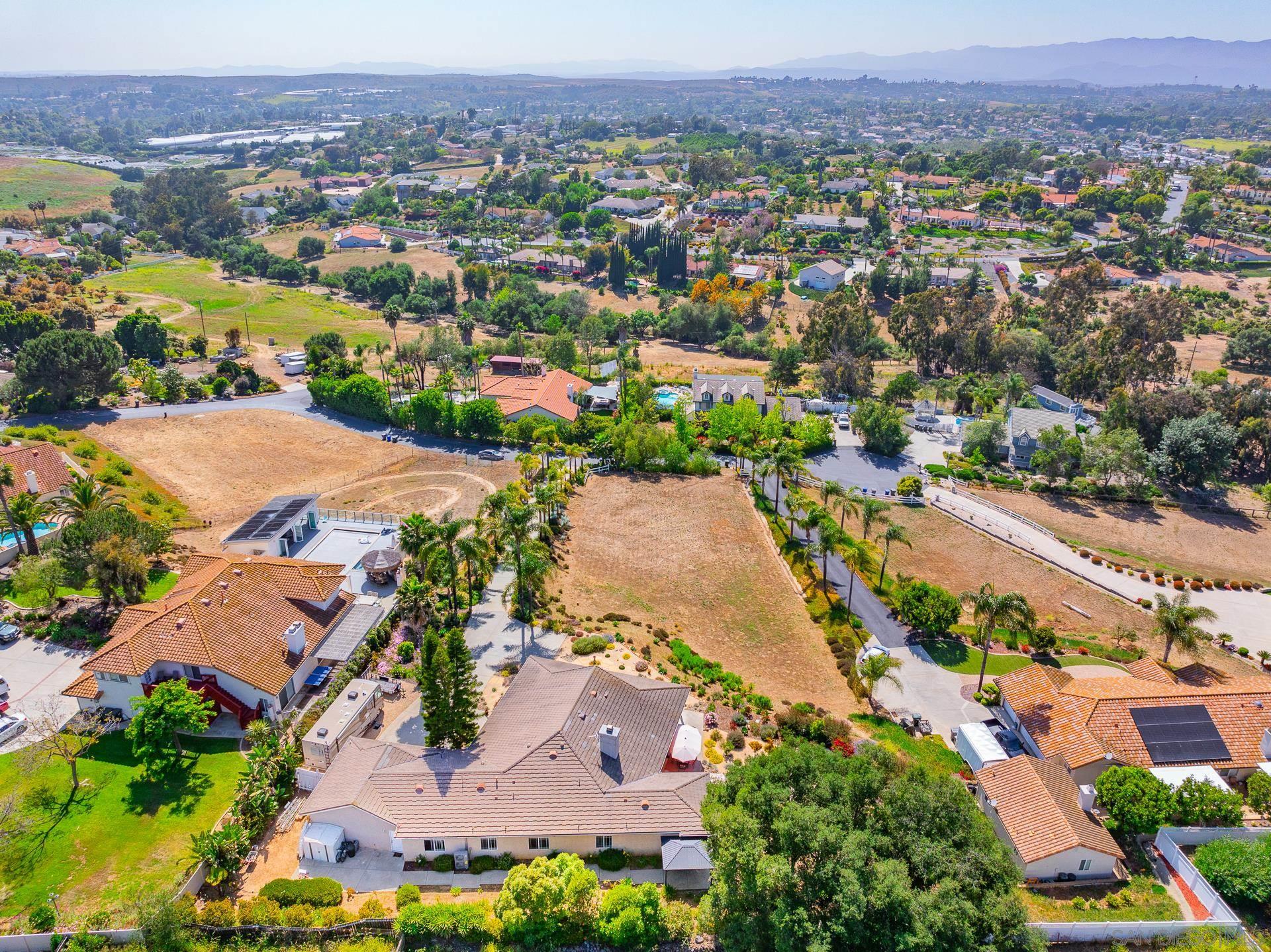 2142 Eastom Way Unit , Fallbrook, CA 92028 - Photo 50 