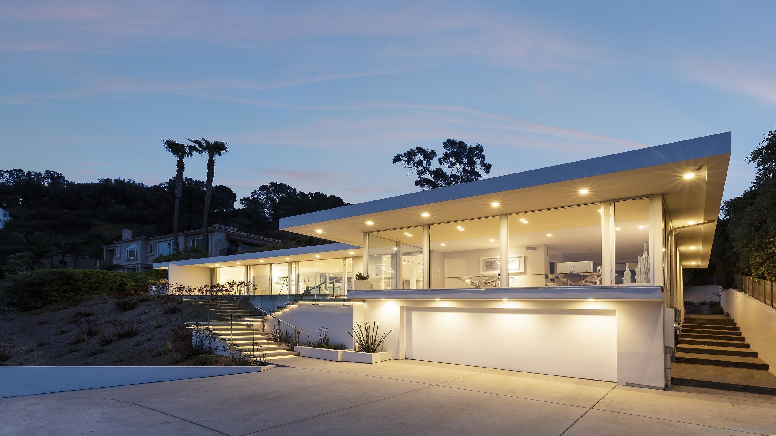 Detail Gallery Image 29 of 29 For 7502  Hillside Dr, La Jolla,  CA 92037 - 4 Beds | 3/1 Baths