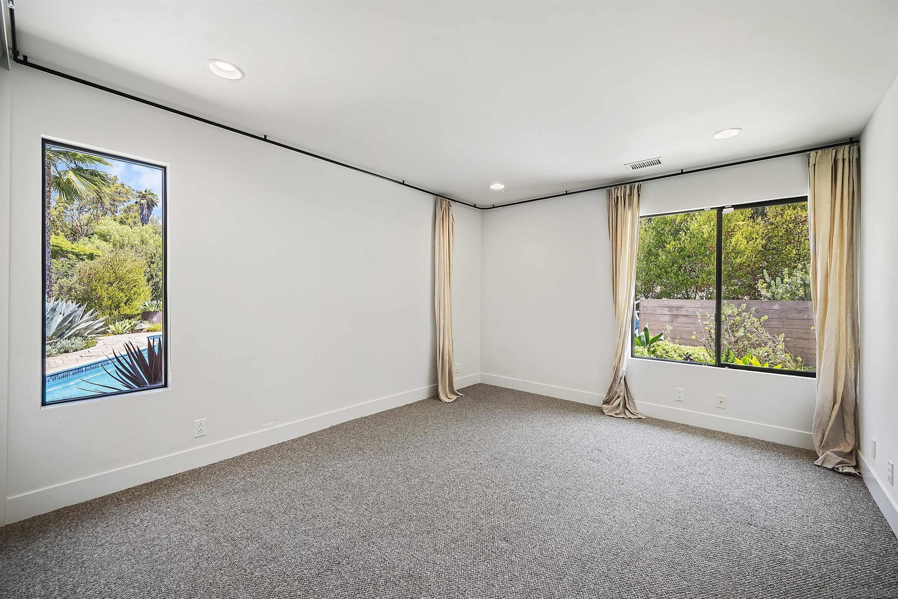 Detail Gallery Image 27 of 47 For 17335  via Del Bravo, Rancho Santa Fe,  CA 92067 - 4 Beds | 2/1 Baths