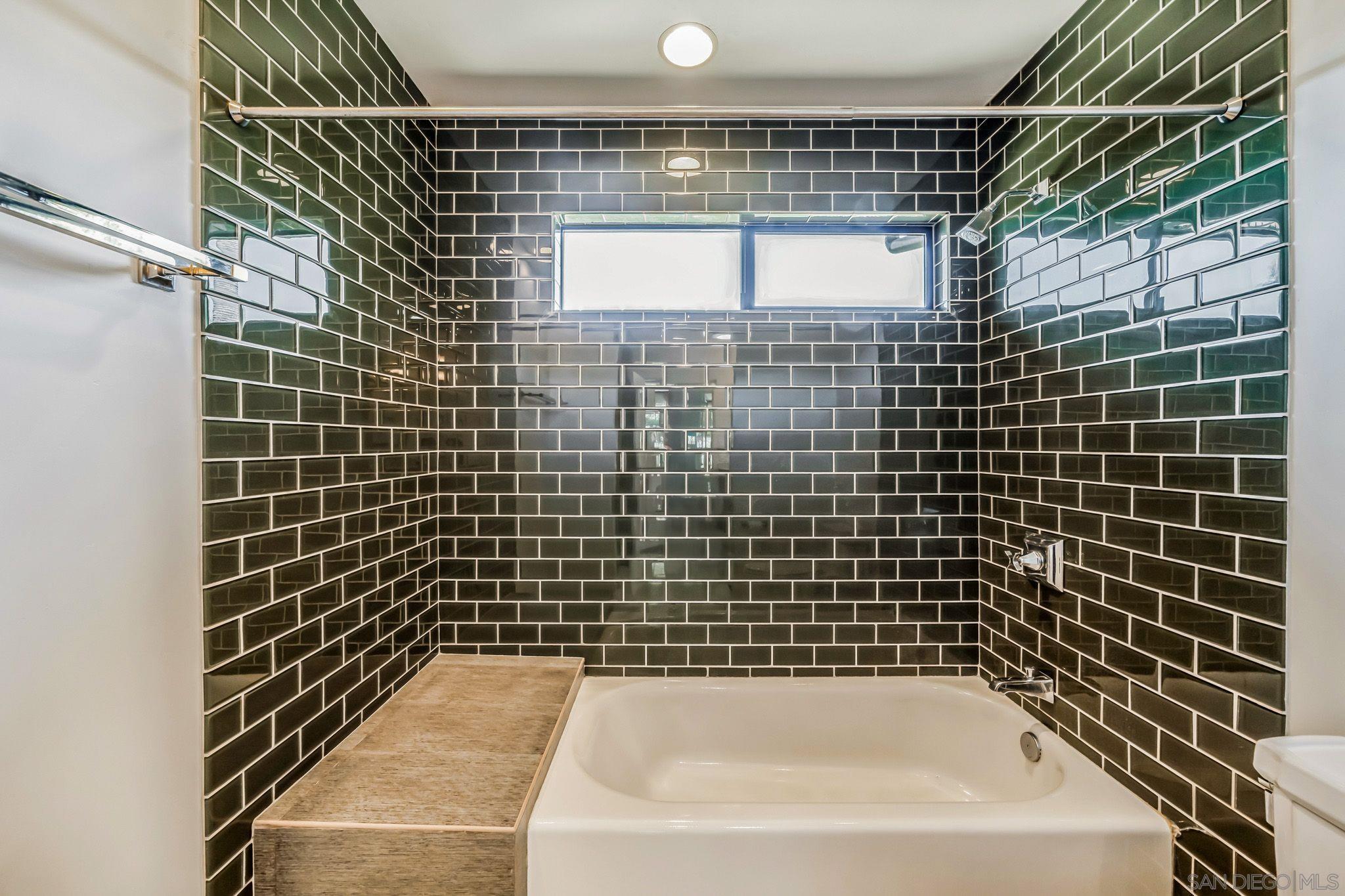 Detail Gallery Image 29 of 47 For 17335  via Del Bravo, Rancho Santa Fe,  CA 92067 - 4 Beds | 2/1 Baths