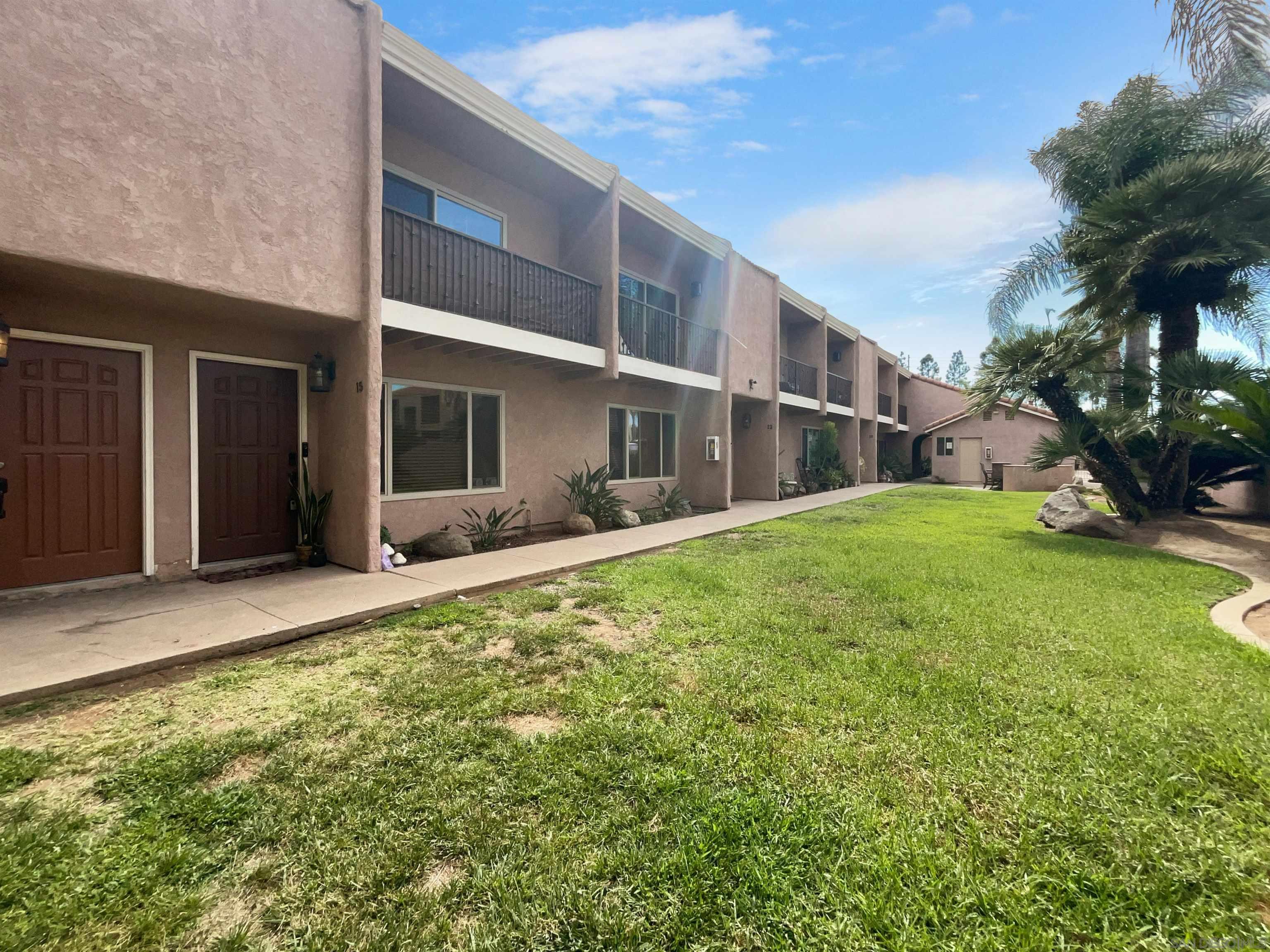 Detail Gallery Image 9 of 22 For 267 S Mollison Ave  #16,  El Cajon,  CA 92020 - 2 Beds | 1/1 Baths