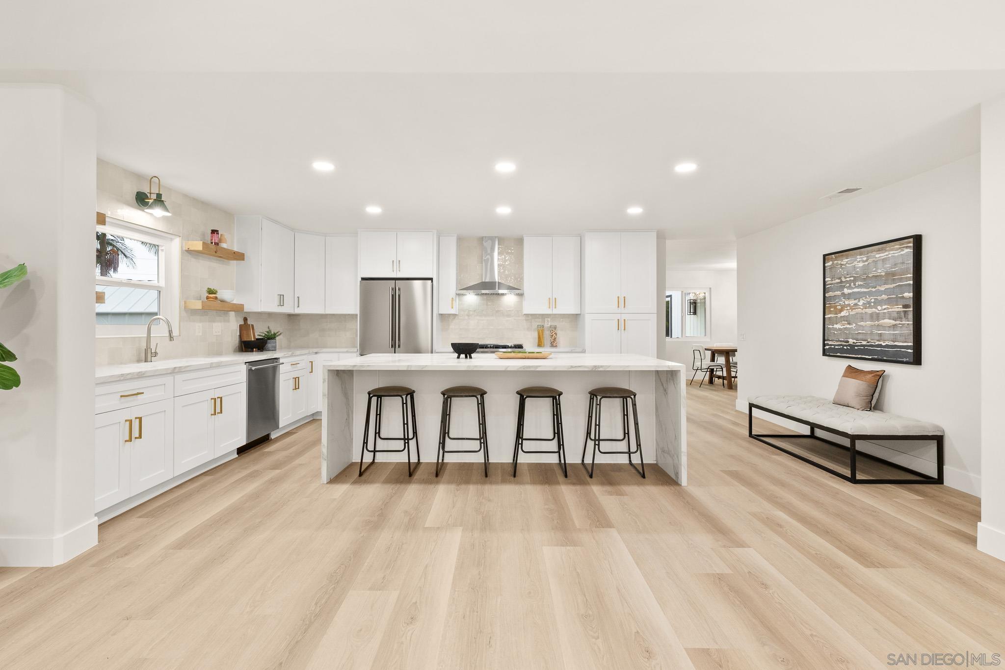 Front Image Thumbnail for SD240022372