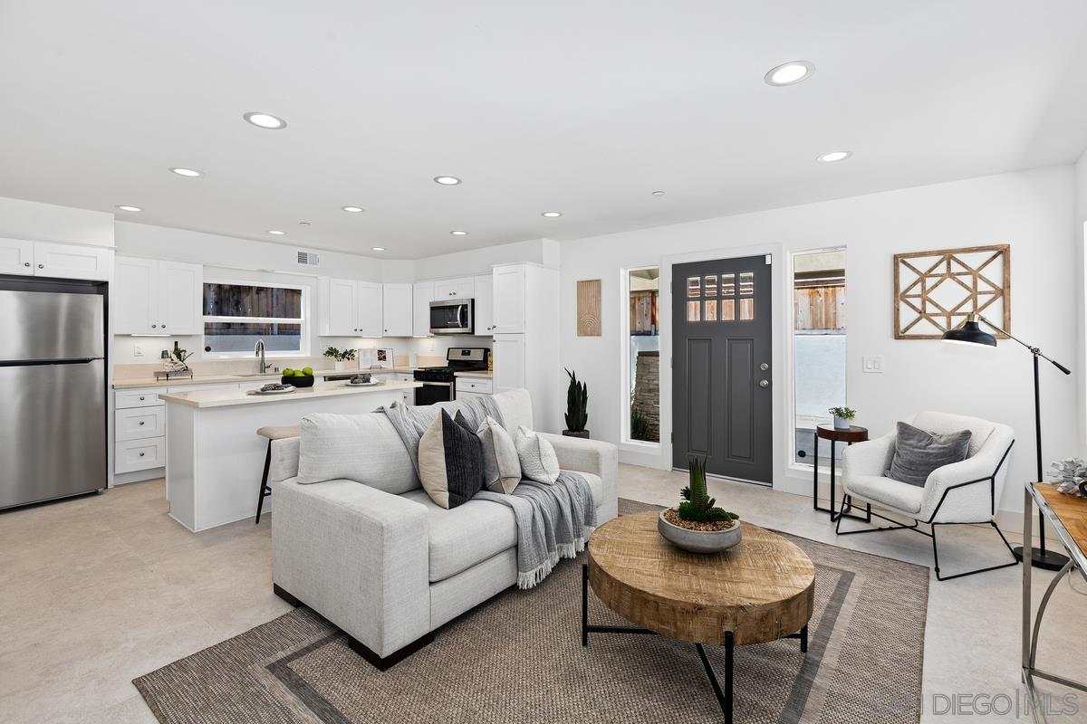 Detail Gallery Image 1 of 1 For 1014 S 44th St, San Diego,  CA 92113 - 3 Beds | 2/1 Baths