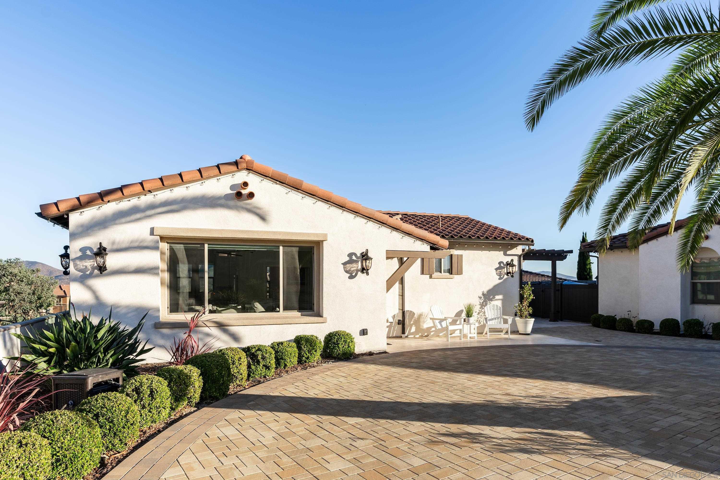 Front Image Thumbnail for SD240023243