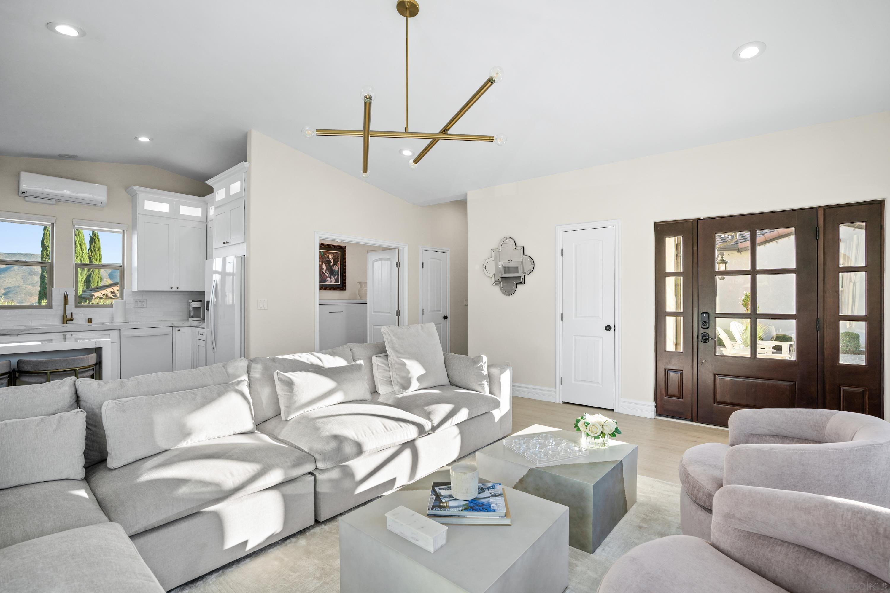 Detail Gallery Image 11 of 21 For 424  Agua Vista, Chula Vista,  CA 91914 - 1 Beds | 1 Baths