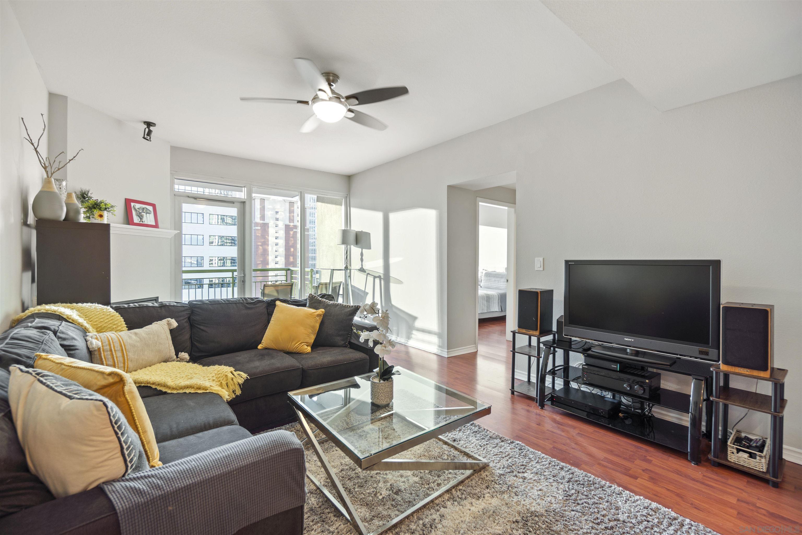 Detail Gallery Image 1 of 30 For 1240  India St  1304, San Diego,  CA 92101 - 1 Beds | 1 Baths