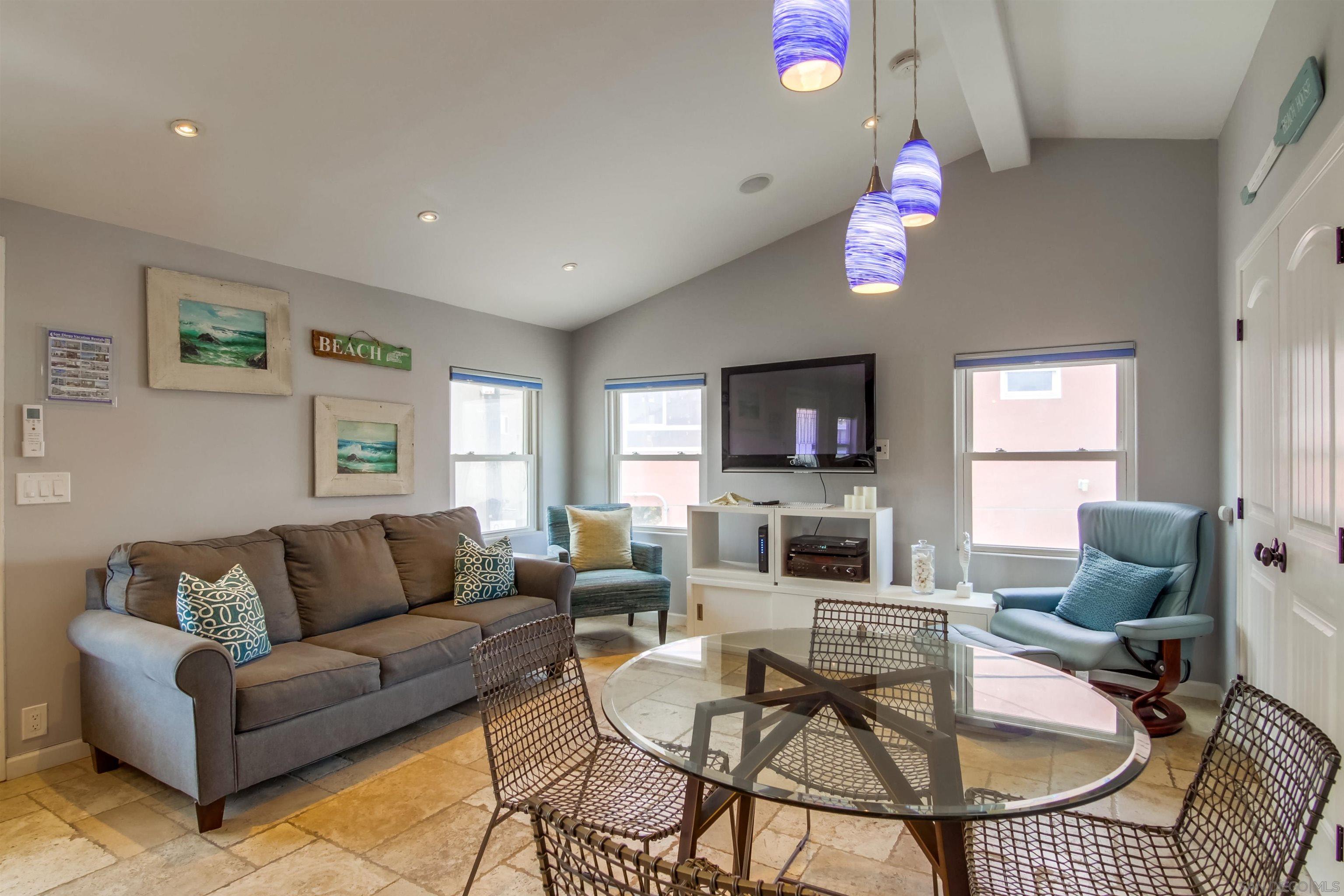 Detail Gallery Image 6 of 13 For 2715  Strand Way, San Diego,  CA 92109 - 1 Beds | 1 Baths