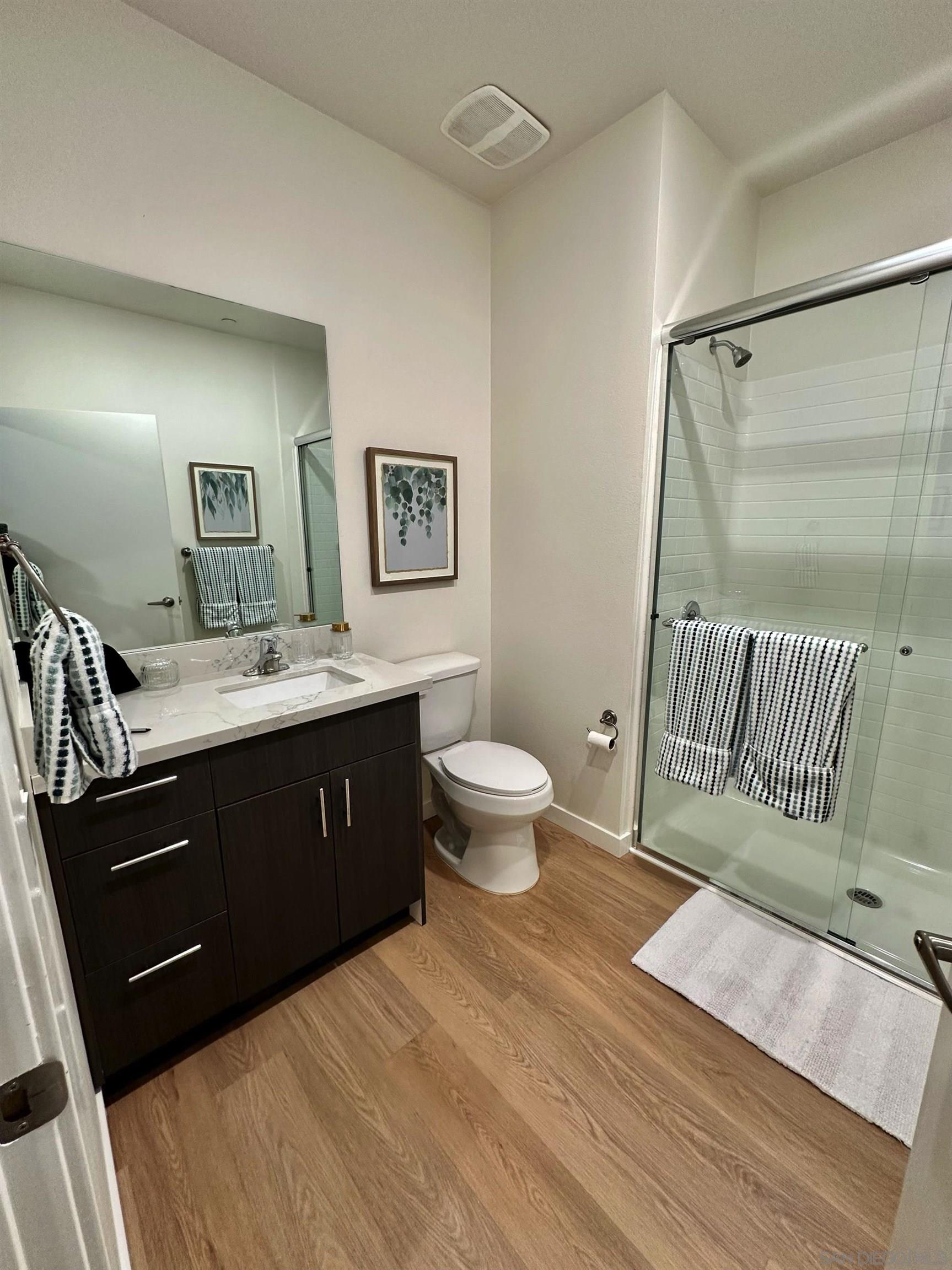 Detail Gallery Image 7 of 13 For 3909  Voltaire St  110, San Diego,  CA 92107 - 1 Beds | 1 Baths