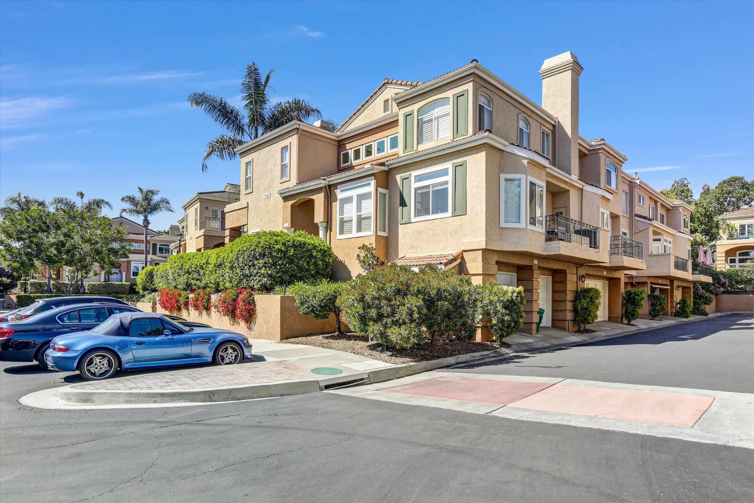 Detail Gallery Image 1 of 1 For 7162  Calabria Ct.  #B,  San Diego,  CA 92122 - 3 Beds | 2/1 Baths