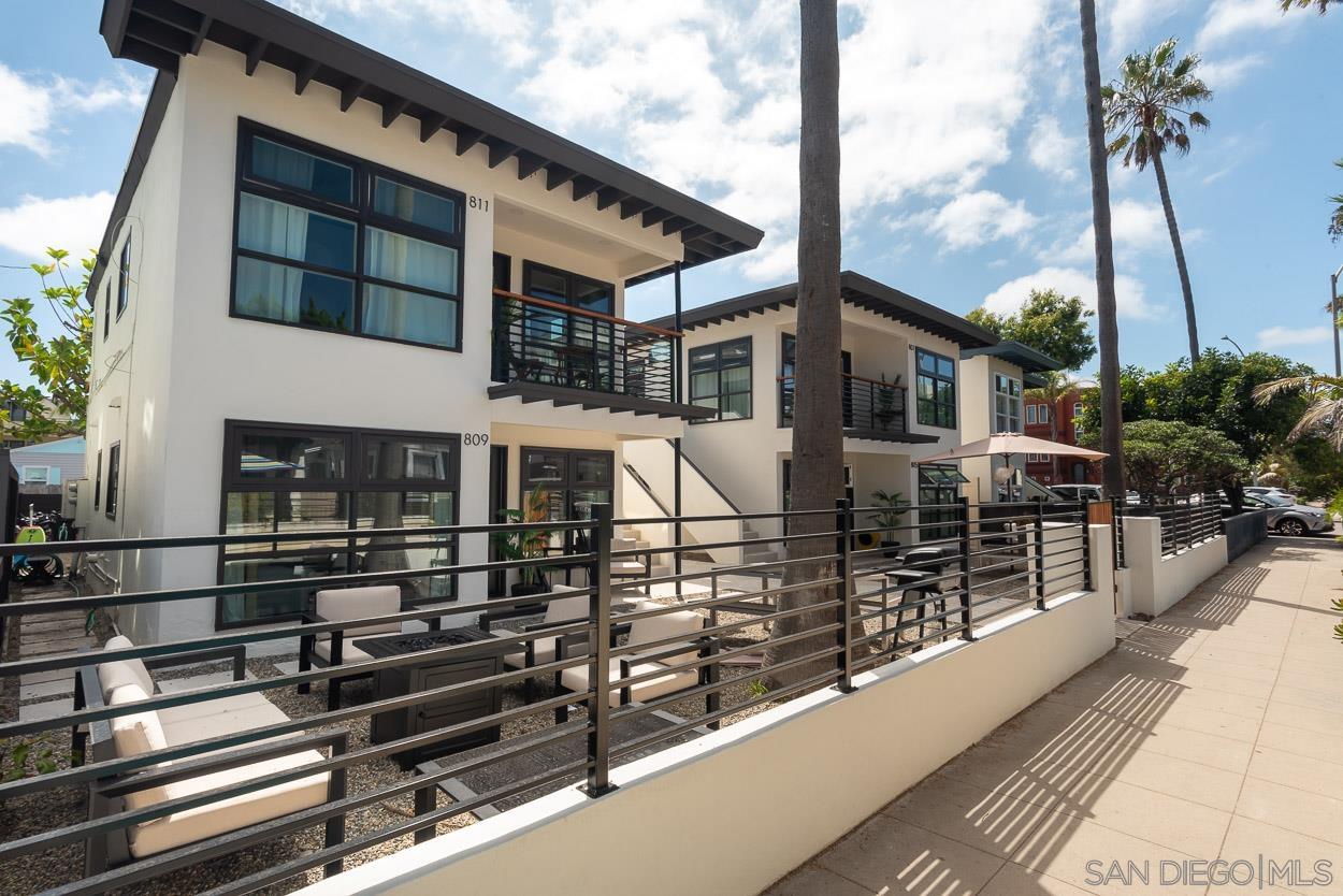 Detail Gallery Image 1 of 48 For 805  Dover Ct, San Diego,  CA 92109 - 2 Beds | 1 Baths