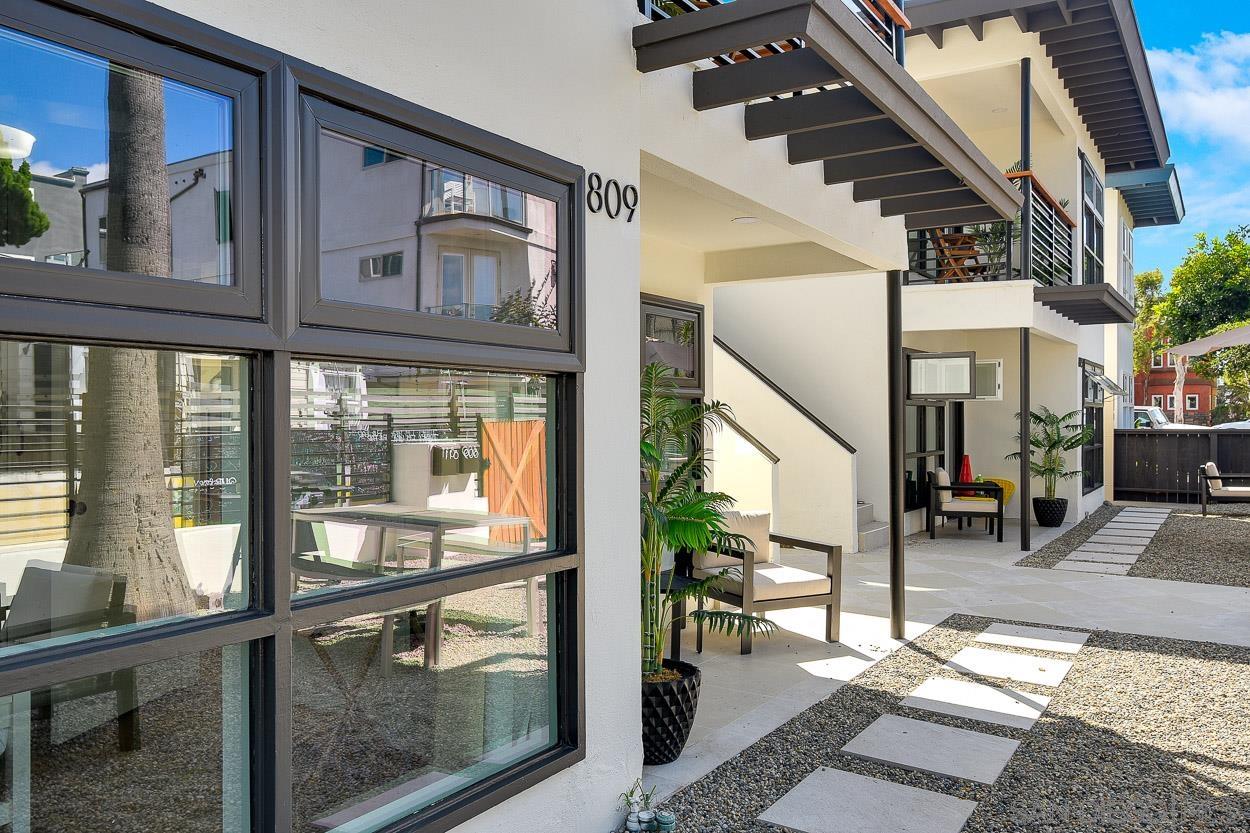 Detail Gallery Image 4 of 48 For 805  Dover Ct, San Diego,  CA 92109 - 2 Beds | 1 Baths