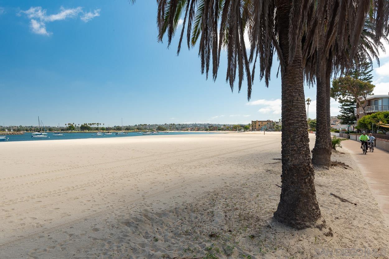 Detail Gallery Image 45 of 48 For 805  Dover Ct, San Diego,  CA 92109 - 2 Beds | 1 Baths