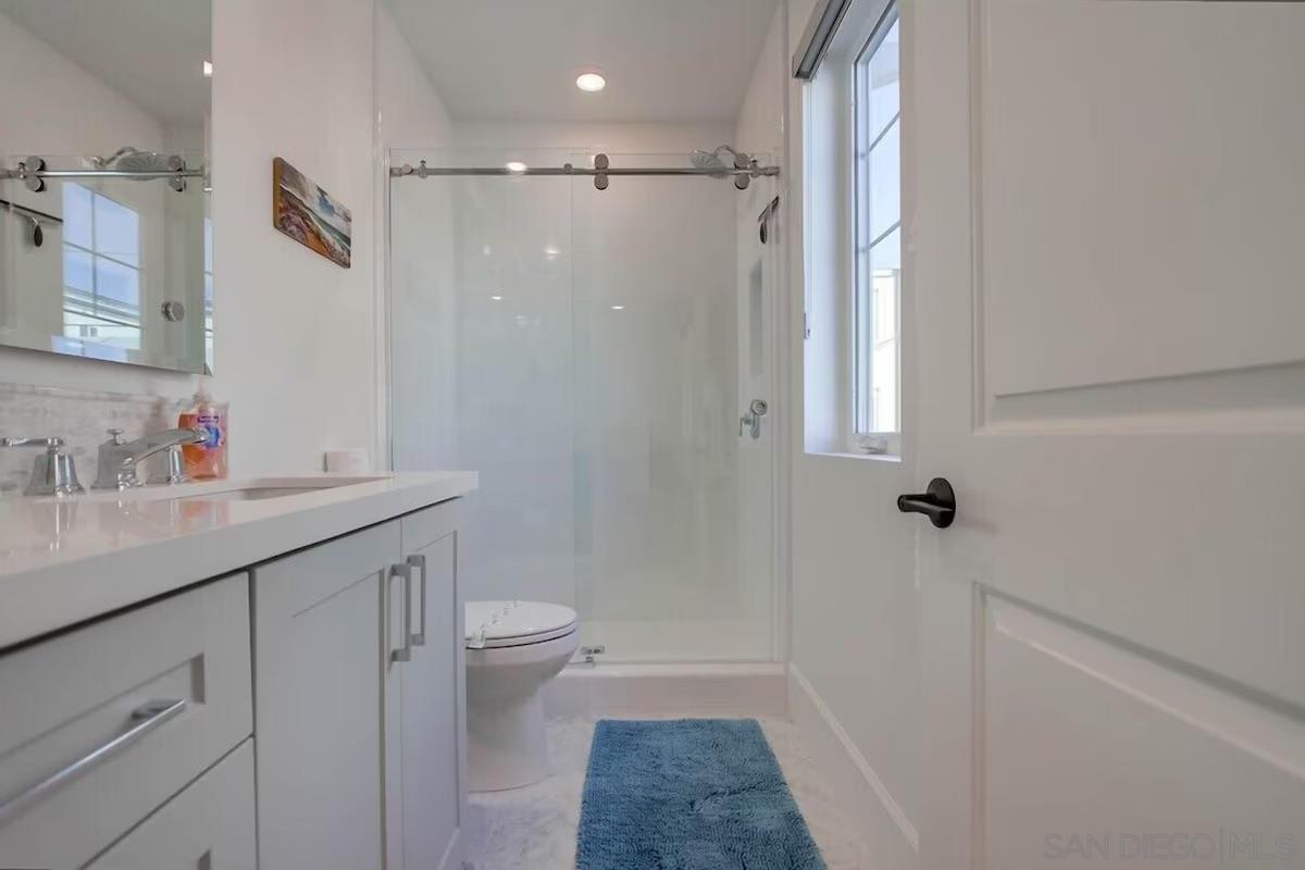 Detail Gallery Image 24 of 48 For 834  Santa Barbara Pl, San Diego,  CA 92109 - 3 Beds | 3 Baths