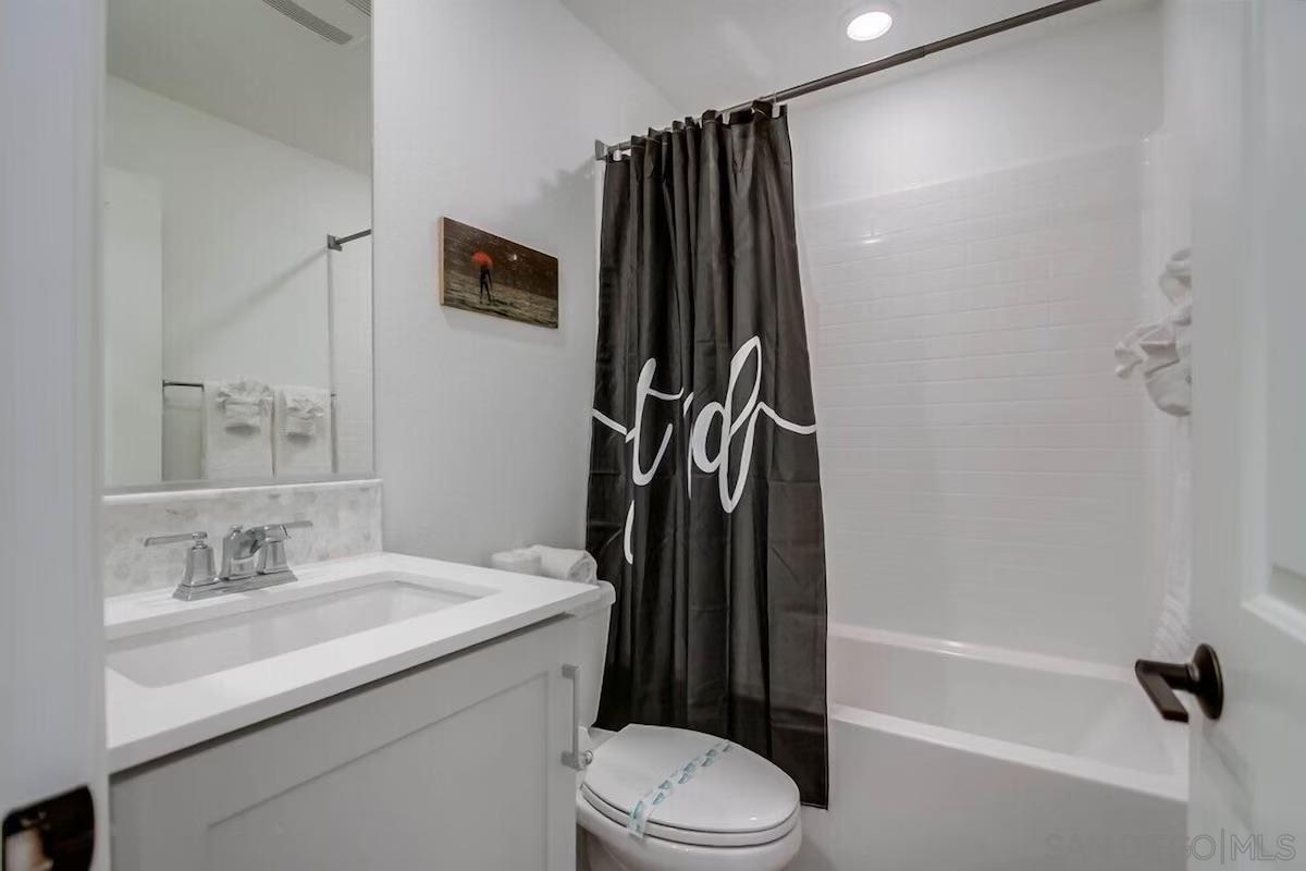 Detail Gallery Image 36 of 48 For 834  Santa Barbara Pl, San Diego,  CA 92109 - 3 Beds | 3 Baths