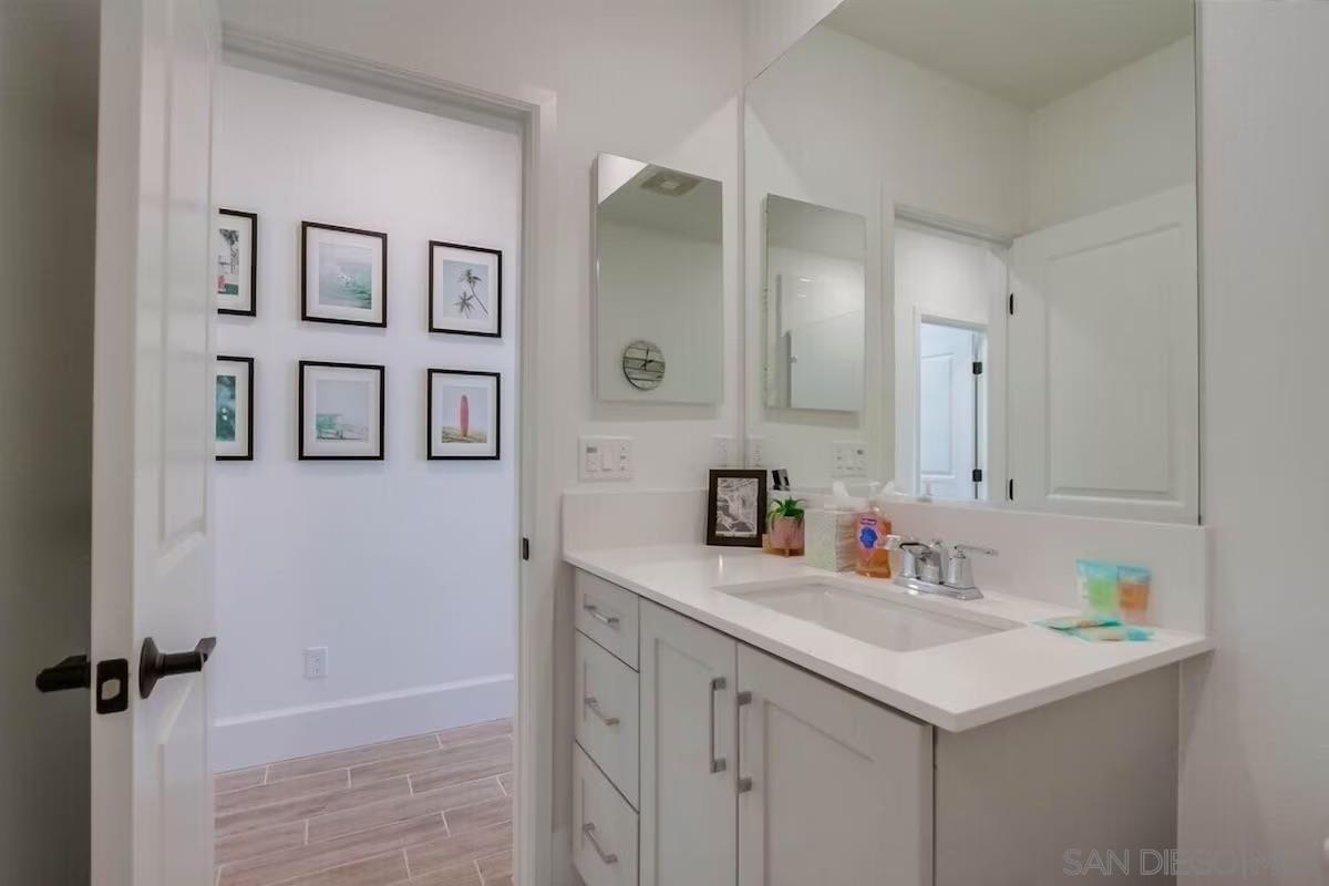 Detail Gallery Image 37 of 48 For 834  Santa Barbara Pl, San Diego,  CA 92109 - 3 Beds | 3 Baths