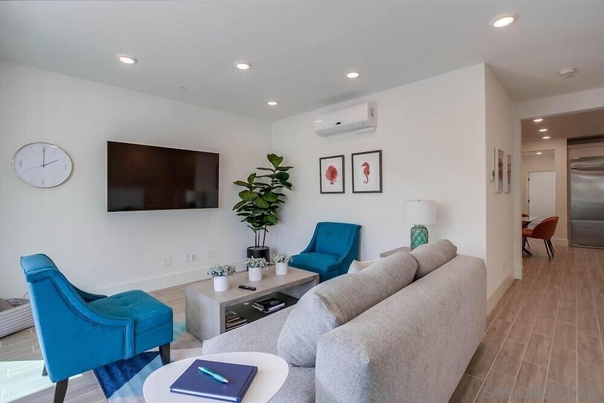 Detail Gallery Image 7 of 48 For 834  Santa Barbara Pl, San Diego,  CA 92109 - 3 Beds | 3 Baths