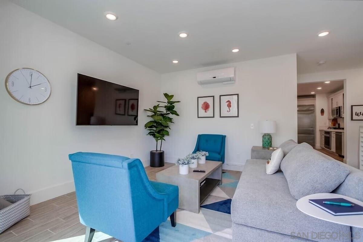 Detail Gallery Image 8 of 48 For 834  Santa Barbara Pl, San Diego,  CA 92109 - 3 Beds | 3 Baths