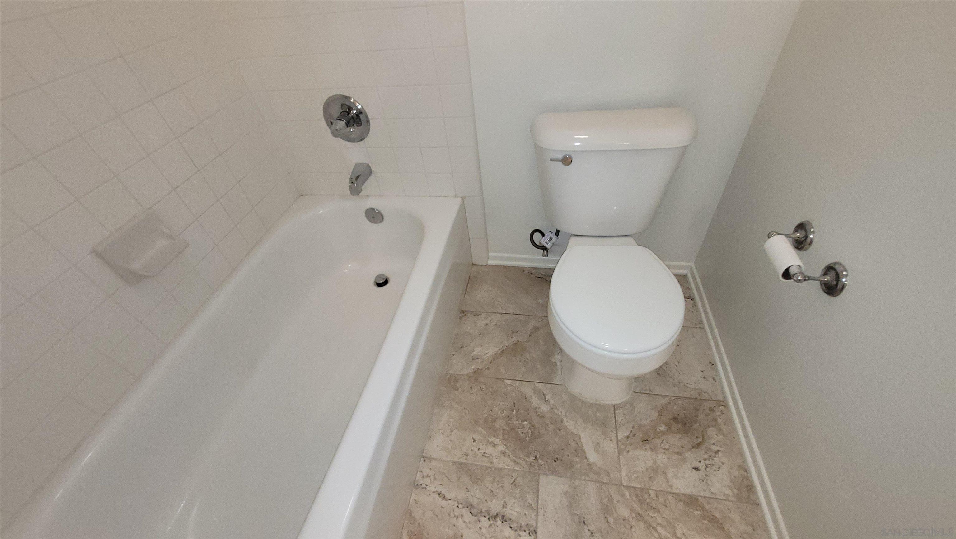 Detail Gallery Image 6 of 8 For 10750  Sabre Hill Dr.  246, San Diego,  CA 92128 - 2 Beds | 2 Baths