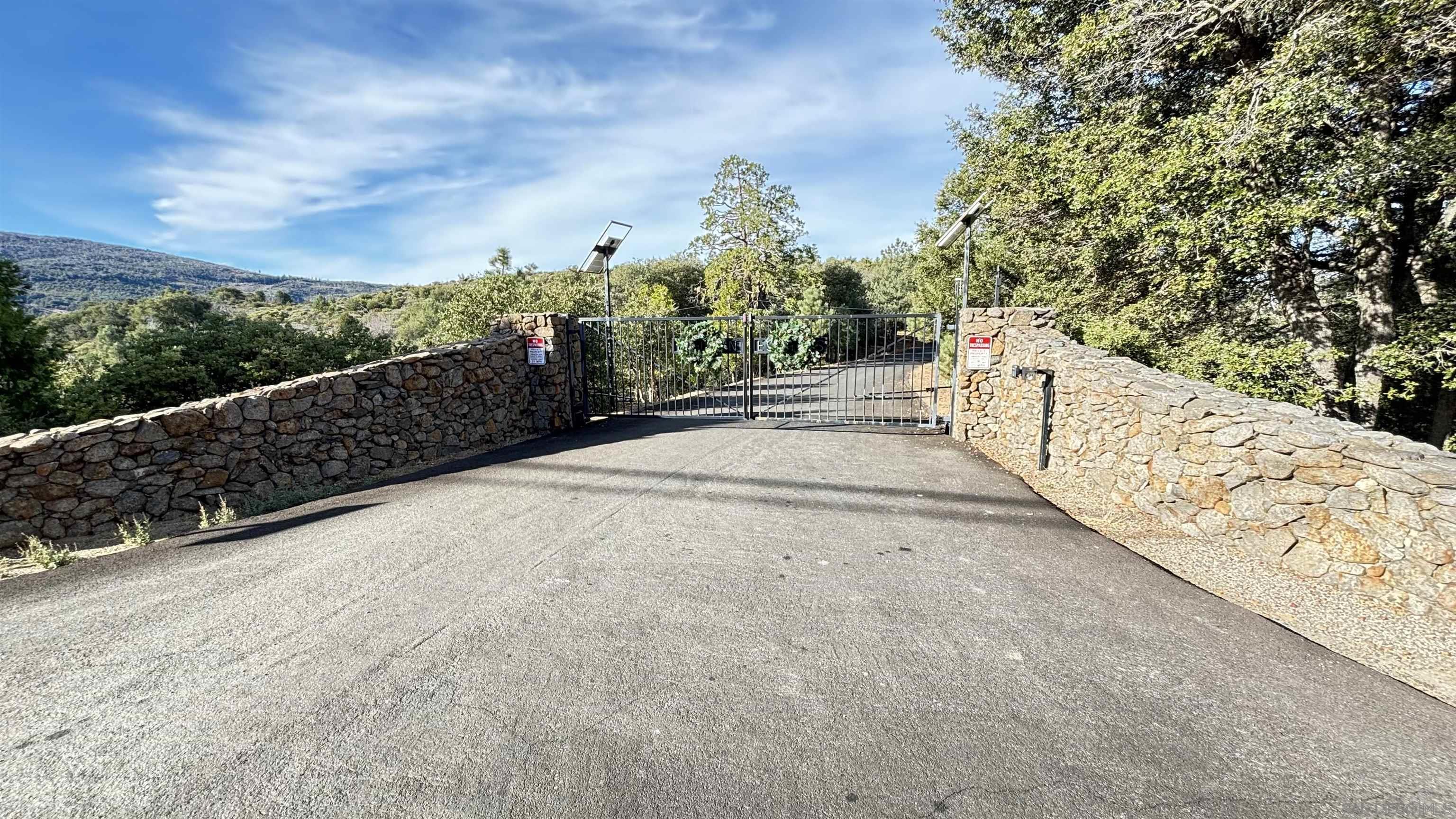 Detail Gallery Image 2 of 21 For , Julian,  CA 92036 - – Beds | – Baths