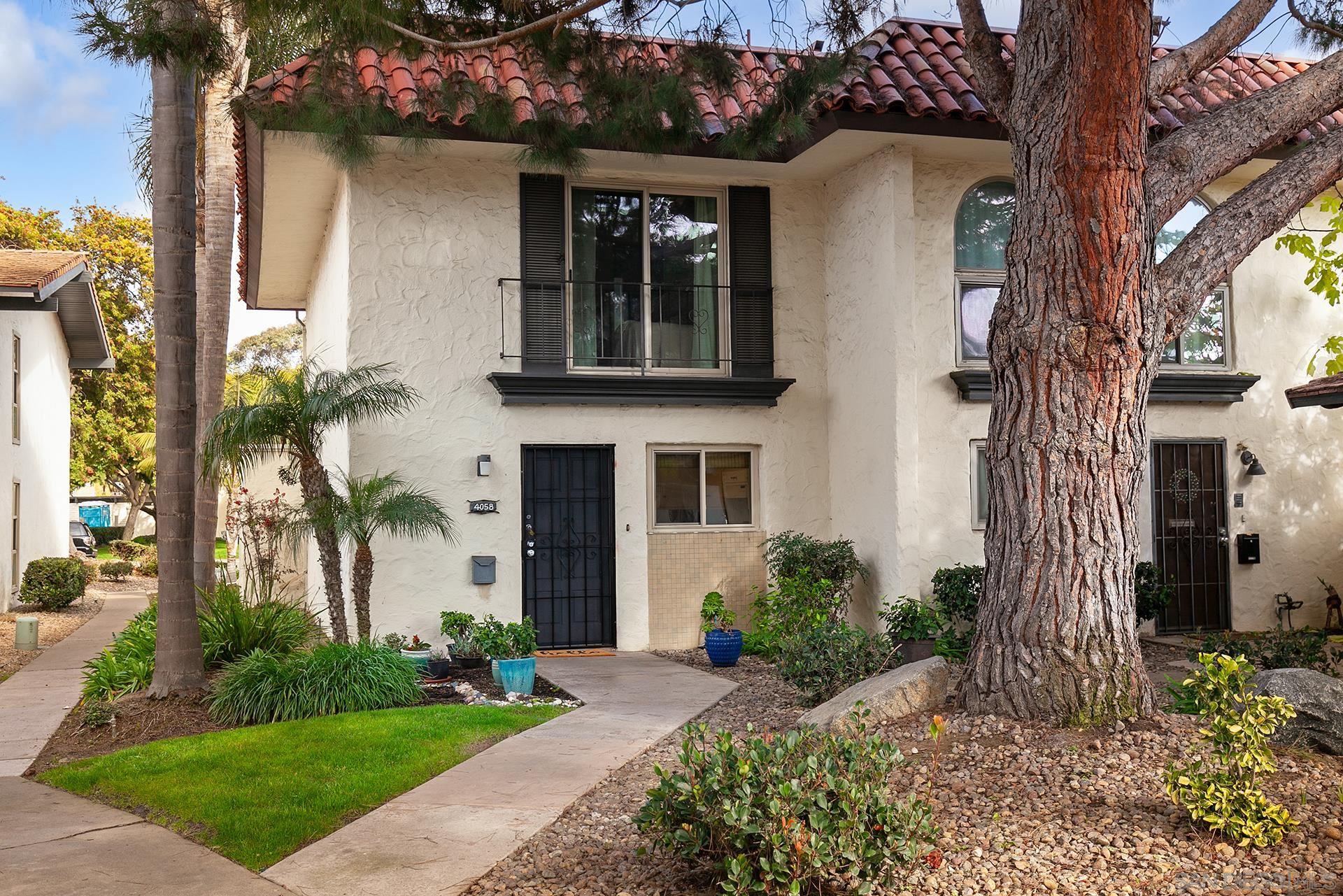 Detail Gallery Image 1 of 1 For 4058  Loma Riviera Cir, San Diego,  CA 92110 - 2 Beds | 1/1 Baths